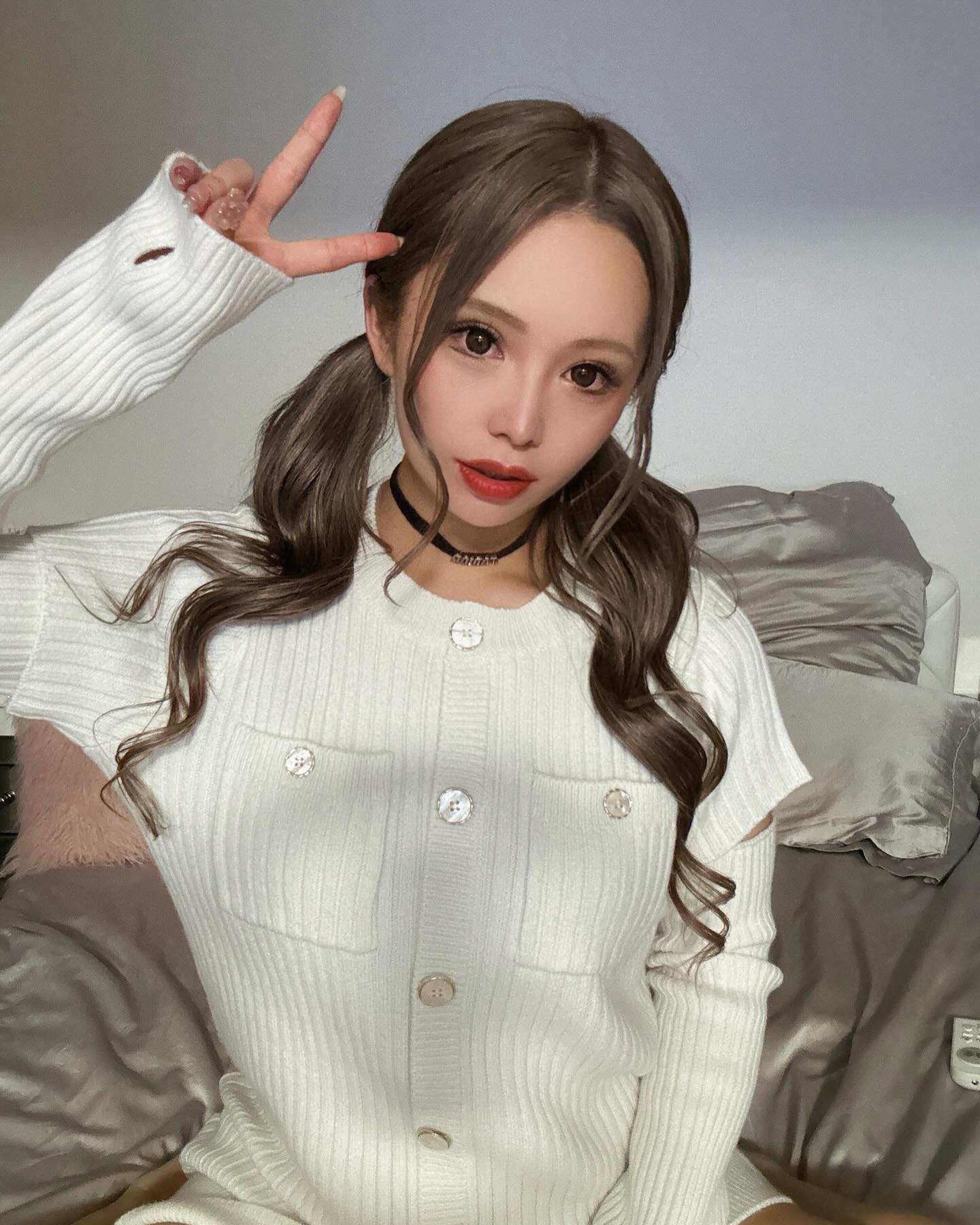 いつもと雰囲気が違うオレ🐻
.
#北海道 #札幌 #すすきの #ニュークラブ #ニュークラ 
#桃瀬まりあ #クラブプレミア #キャバクラ #ホスト #東京
#六本木 #新宿 #歌舞伎町 #大阪 #北新地 #ミナミ #美尻 
#ギャル #おっぱい #シャンパン #japan #Hokkaido #美容 
#誕生日 #パーティ #浴衣 #キャバ嬢 #美人 #北海道旅行 #旅行