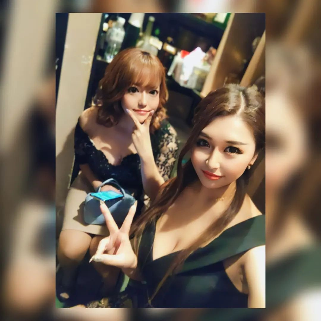 .
.
.
みこりーぬドレスかわゆい〜♥

@miko_letoile 
@hibiki.group 
@letoile_sinseigroup 
#レトワール#響グループ #水川潤#美松ビル5F#札幌 #すすきの #北海道 #ニュークラブ #ニュークラ嬢 #すすきのニュークラ #ラウンジ #ラウンジ嬢 #キャバクラ #キャバ嬢 #ホステス #夜職 #ナイトワーク #ポケパラ #インスタ指名 #求人 #お酒好きな人と繋がりたい #キャバキャバ #きゃばきゃば#ダイエット#HIBIKI#HIBIKIグループ