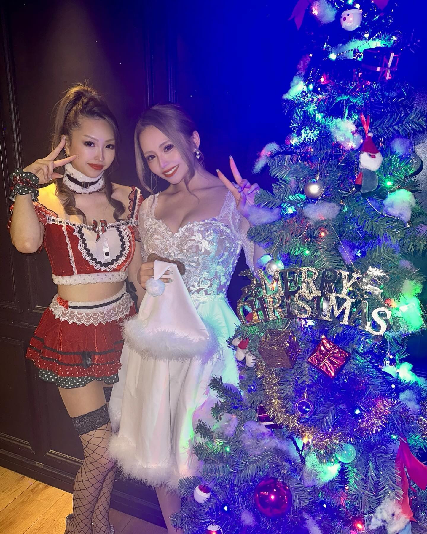 メリークリスマス🎄🎅✨
サンタさん来るかな〜🎁
.
#北海道 #札幌 #すすきの #ニュークラブ #ニュークラ 
#桃瀬まりあ #クラブプレミア #キャバクラ #ホスト #東京
#六本木 #新宿 #歌舞伎町 #大阪 #北新地 #ミナミ #美尻 
#ギャル #おっぱい #シャンパン #japan #Hokkaido #美容 
#誕生日 #パーティ #浴衣 #キャバ嬢 #美人 #北海道旅行 #旅行