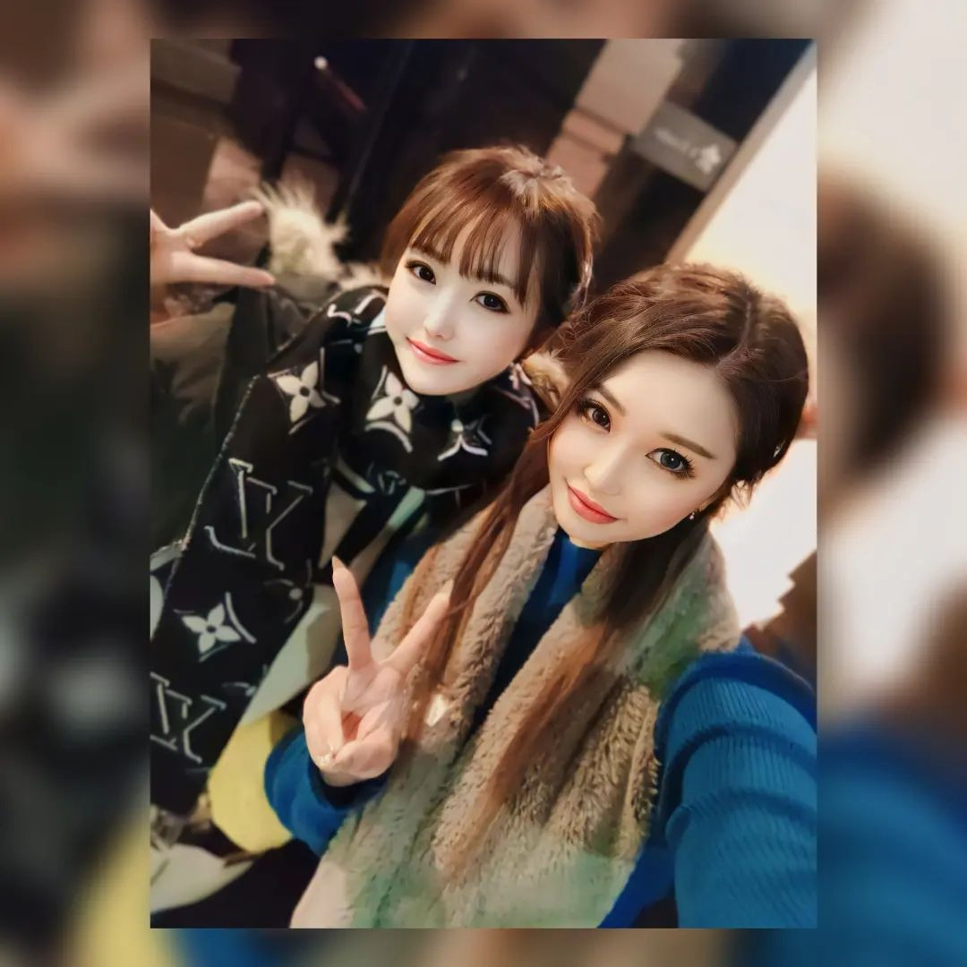 .
.
.
めぐみさんと♥
今度ダーツ行くの楽しみぃ〜🎯🤗✨
今日はクリスマス🎄
サンタでいきます。。。🙄
@hibiki.group 
@letoile_sinseigroup 
#レトワール#響グループ #水川潤#美松ビル5F#札幌 #すすきの #北海道 #ニュークラブ #ニュークラ嬢 #すすきのニュークラ #ラウンジ #ラウンジ嬢 #キャバクラ #キャバ嬢 #ホステス #夜職 #ナイトワーク #ポケパラ #インスタ指名 #求人 #お酒好きな人と繋がりたい #キャバキャバ #きゃばきゃば#ダイエット#