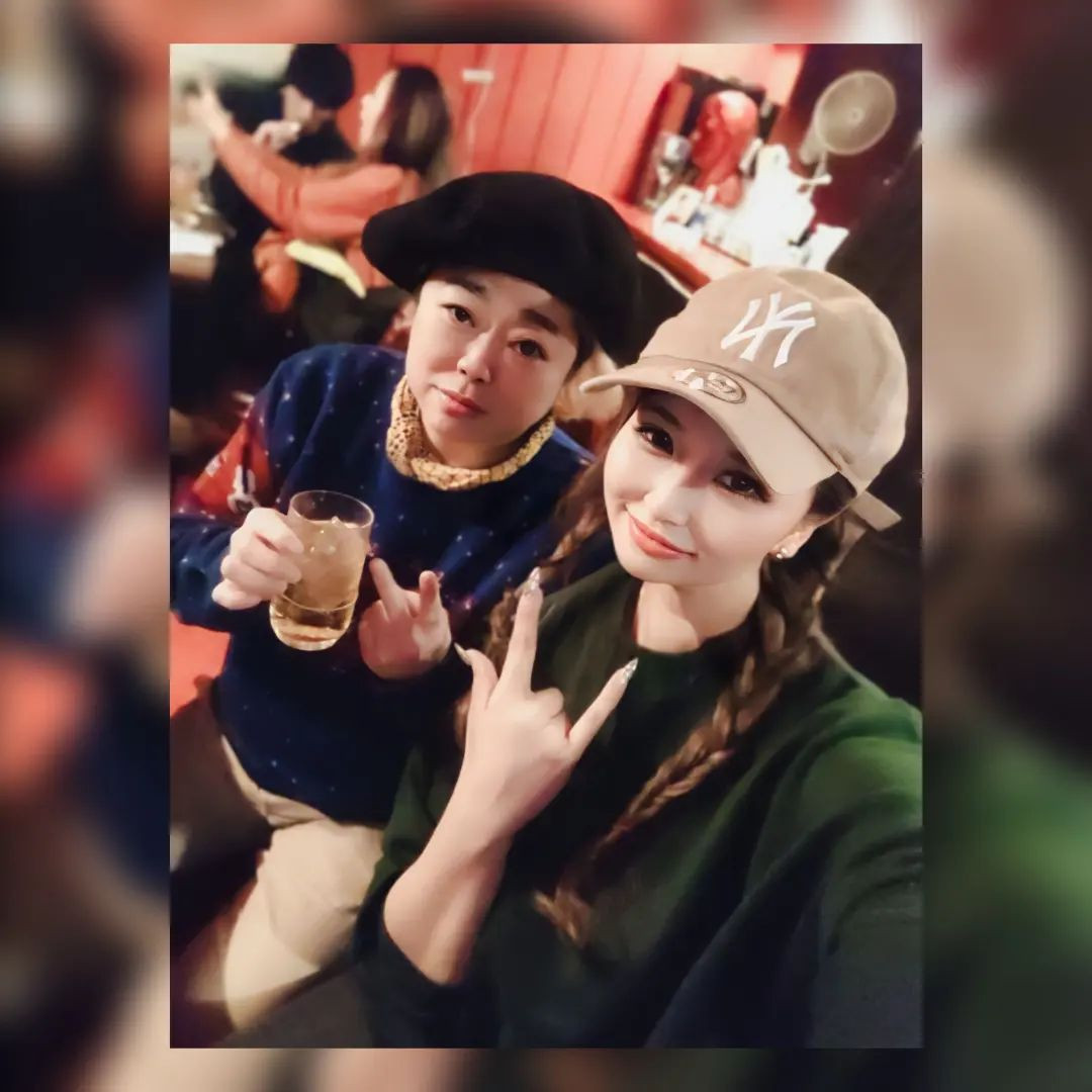 .
.
.
大好きなモリ夫さん納めしてきたよ♥
ほのか行く約束したけど裸の付き合い恥ずかちいわ🙈♥
今日と明日で仕事納め✨
残り2日楽しむよぉーーー！！！
@hibiki.group 
@letoile_sinseigroup 
#レトワール#響グループ #水川潤#美松ビル5F#札幌 #すすきの #北海道 #ニュークラブ #ニュークラ嬢 #すすきのニュークラ #ラウンジ #ラウンジ嬢 #キャバクラ #キャバ嬢 #ホステス #夜職 #ナイトワーク #ポケパラ #インスタ指名 #求人 #お酒好きな人と繋がりた