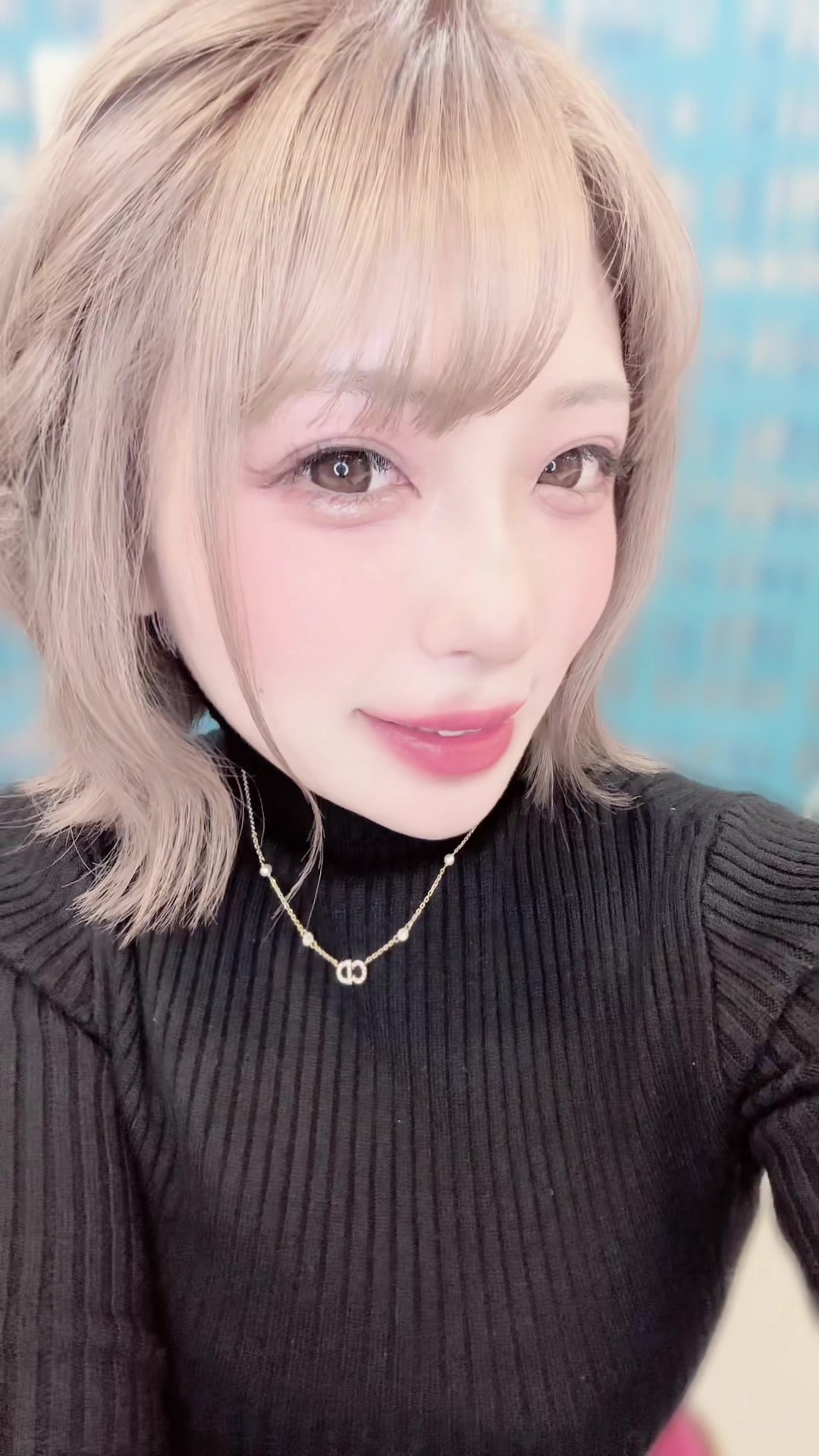 最近寒すぎてニットしか着れないよー ߹𖥦߹