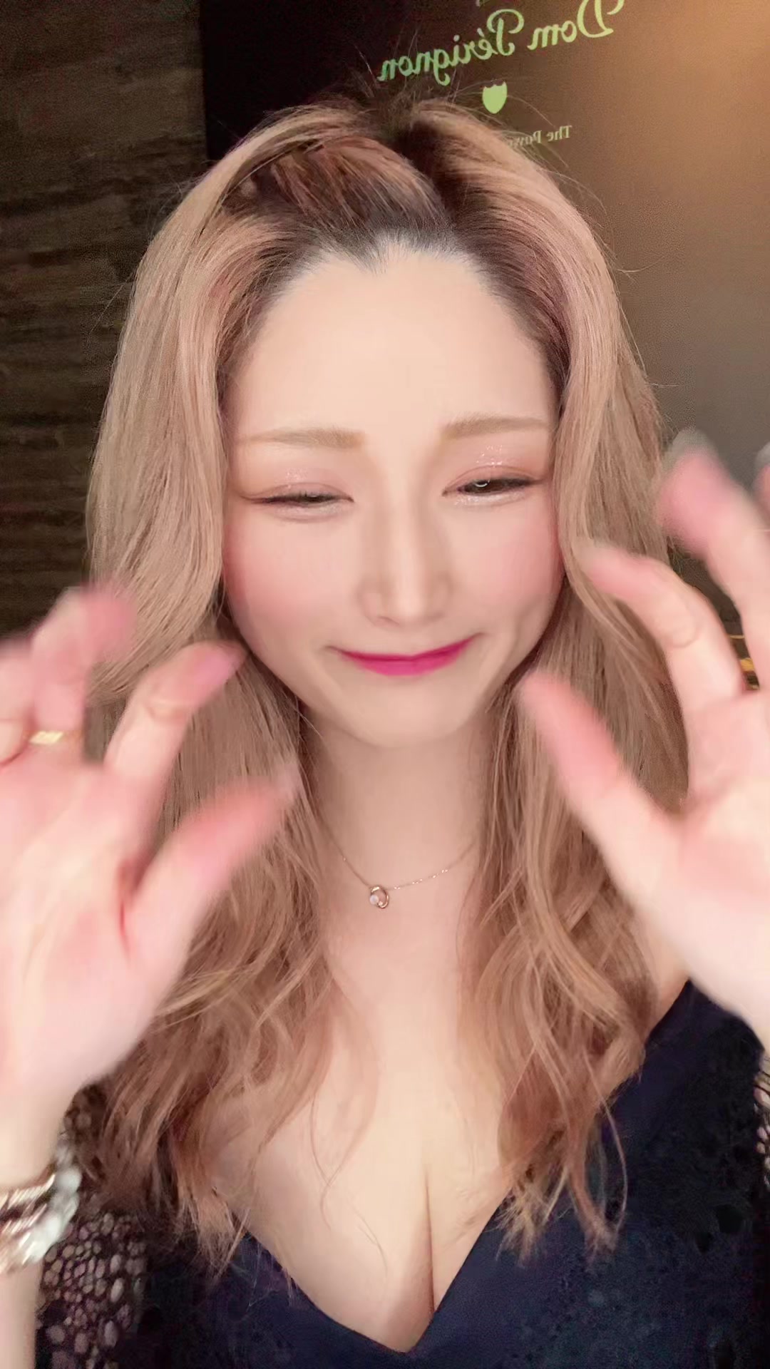 難しくて不完全だけどもー6回撮り直しました これが限界です𐤔𐤔𐤔 #歌舞伎町 #新宿 #キャバクラ #キャバ嬢 #cute #followme #happy