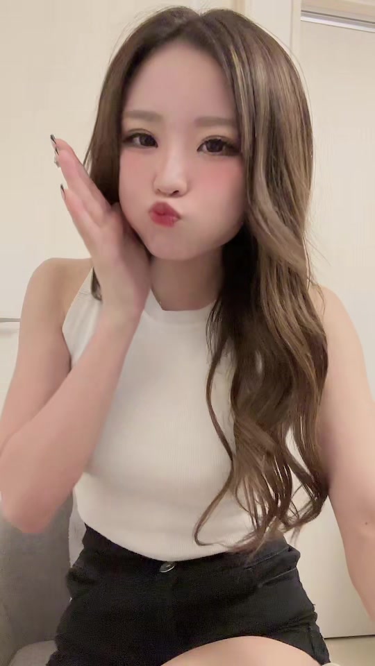 153センチの43キロ。いらっしゃいませ