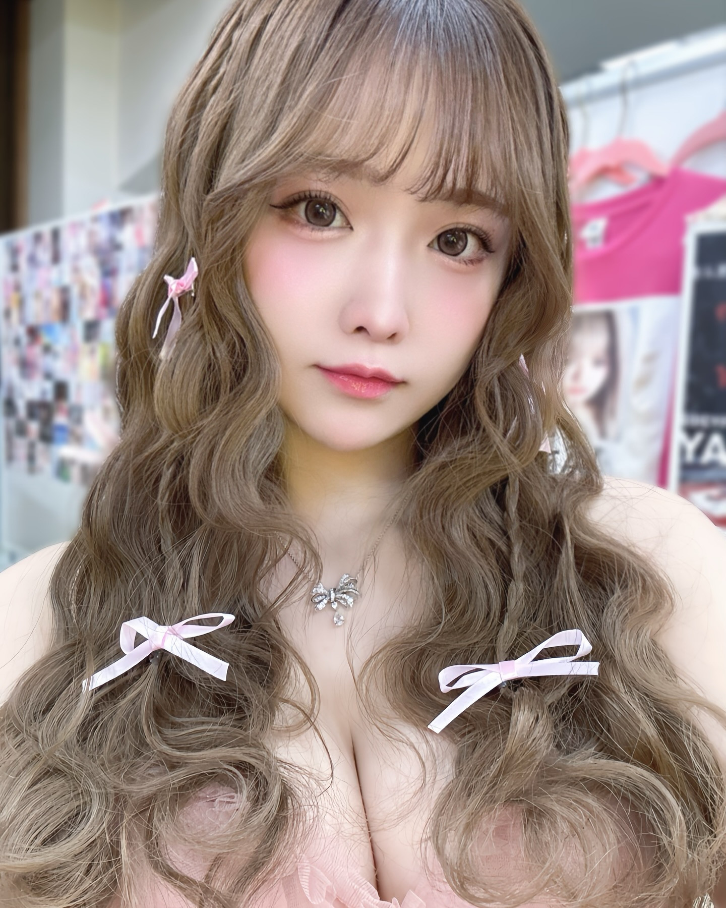 今月撮影いっぱい🎀
いつもと違う雰囲気になれるの嬉しい‪ ·͜·

Lots of photo shoots this month🎀
I'm glad it's a different atmosphere than usual✨️

┈┈┈┈┈┈┈┈┈┈┈┈┈┈┈┈┈┈┈┈┈┈┈
𝐡𝐚𝐧𝐚𝐬𝐚𝐤𝐢 𝐤𝐚𝐧𝐨𝐧￤華咲 かのん🐼🍼
⁡
▫️New club @rymansbar_susukino
▫️札幌市中央区南5西3オークラビル2F
出勤確認はDMかお店にお電話お願いします໒꒱
┈┈┈┈┈┈┈┈┈┈┈┈