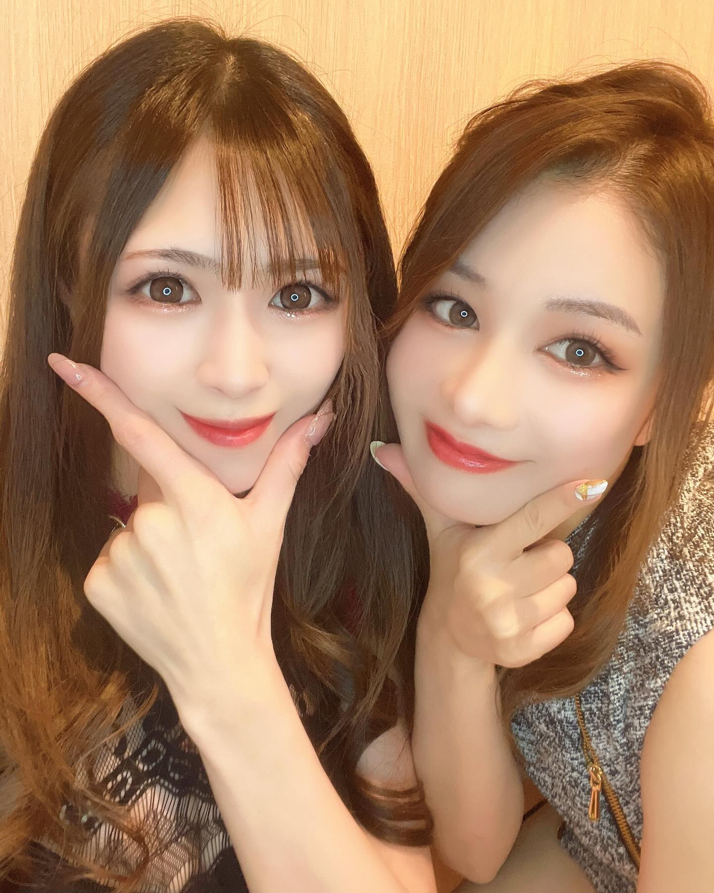 .

なみパイセンと🤗❣️
1年振りに着たドレスきつい😤

#キャバ嬢 #キャバクラ #すすきの #高収入 #求人 #アルバイト #女子大生 #ホステス #水商売 #歌舞伎町 #夜職 #採用 #バルセロナグループ #シャチグループ #体験入店 #銀座 #ニュークラ #ニュークラ嬢 #ポケパラ  #キャスト募集 #すすきのキャバクラ #ガールズバー #北新地 #フォロワー増やしたい #instagood #follow #love #photooftheday #メイク #ファブリック

.