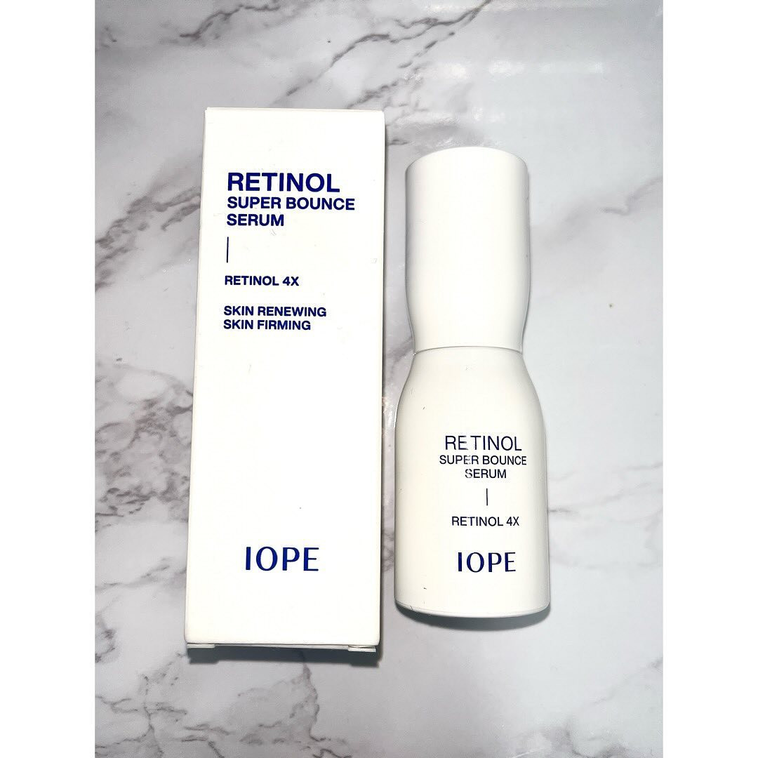 普段レチノールは使い方が難しい､刺激が強いと思っていた方のための低刺激レチノール美容液🌿‬
朝夜関係なく自由に毎日使える✨️
(朝は日焼け止めも必須)
AMOREPACIFICのQoo10公式､楽天公式サイトで購入できるよ💡
#iope #アイオペ ＃レチノールスーパーバウンスセラム #아이오페 #おすすめ #韓国スキンケア #韓国コスメ
#アモーレパシフィック #Amorepacific #アモパシ