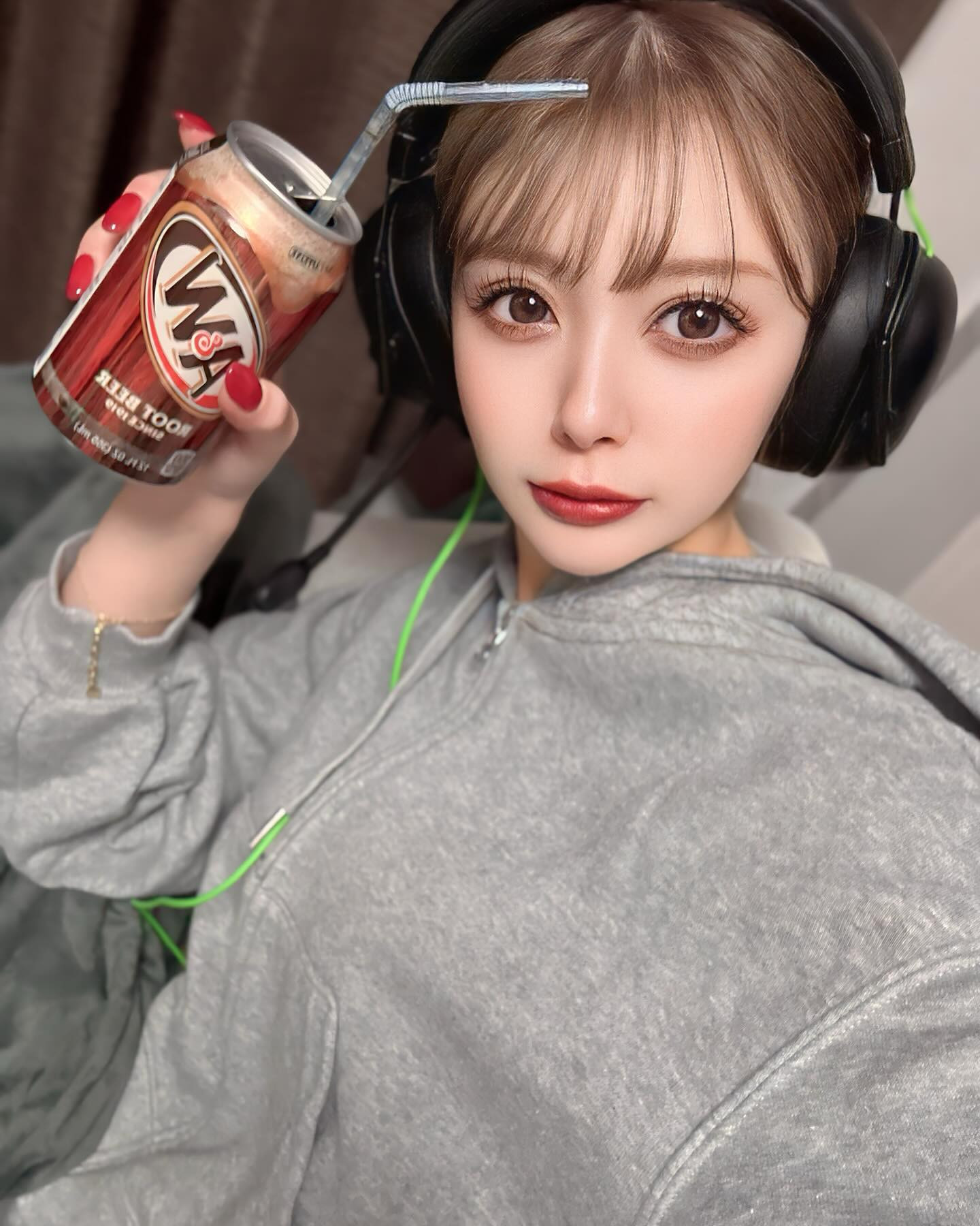 ルートビア大好きなんだよね

#ニュークラブ #ニュークラ #キャバ嬢 #キャバクラ #ホステス #札幌 #すすきの #中洲 #錦#いいね #ドレス #かわいい #ススキノ  #飲み屋 #selfie #l4l #大阪 #国分町#ミナミ #ヘアメイク #instagood #likeforlikes #followme #f4f #TikTok #夜遊び#Amon #ゲーム女子#velia