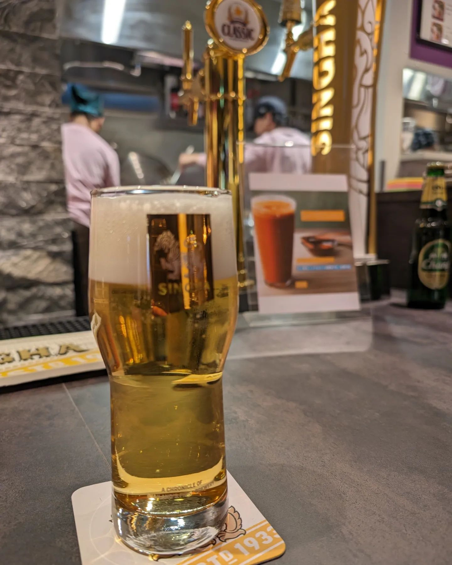 .
.
.
タイハーラビール🍻

んー…🤔

5日ぶりの出勤🐣♥
@hibiki.group 
@letoile_sinseigroup 
#レトワール#響グループ #水川潤#美松ビル5F#札幌 #すすきの #北海道 #ニュークラブ #ニュークラ嬢 #すすきのニュークラ #ラウンジ #ラウンジ嬢 #キャバクラ #キャバ嬢 #ホステス #夜職 #ナイトワーク #ポケパラ #インスタ指名 #求人 #お酒好きな人と繋がりたい #キャバキャバ #きゃばきゃば#ダイエット