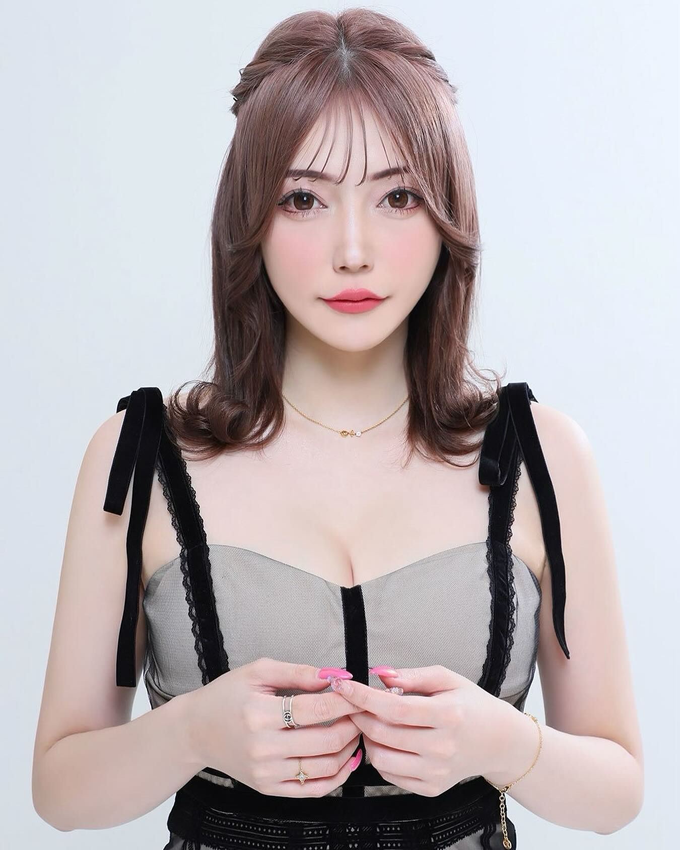 👃🏻

なんか顔が違う🙄
韓国女さんのよう🇰🇷