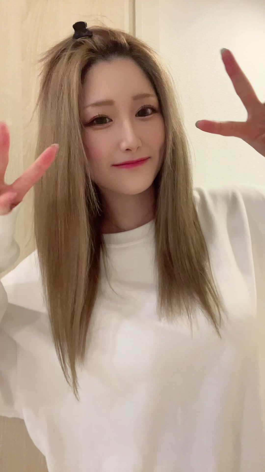 一発録りのクオリティですが 5回取りました どーか褒められたい #新宿 #歌舞伎町 #キャバクラ #ギャル #followme #cute #happy #おおすめ #おすすめのったら教えて