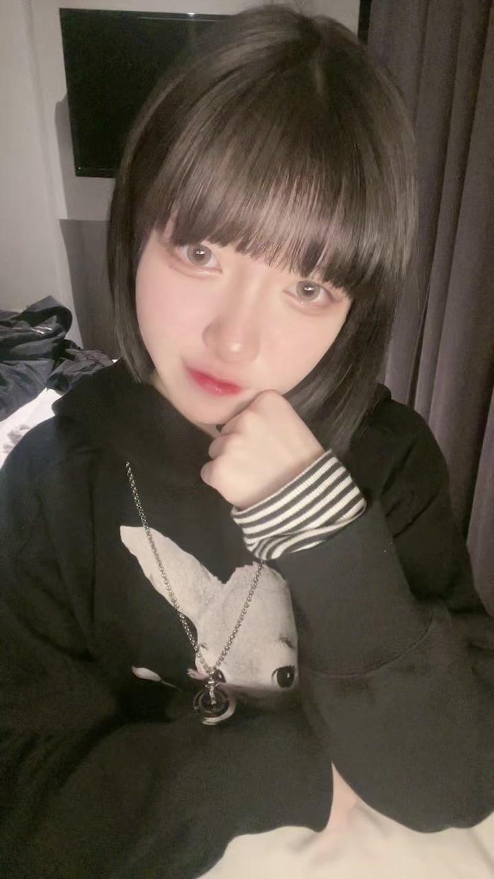 髪もネイルも変えたの！ どうかな！ #コンカフェ #コンカフェ嬢 #会える屋さん #ftpシ #おすすめ