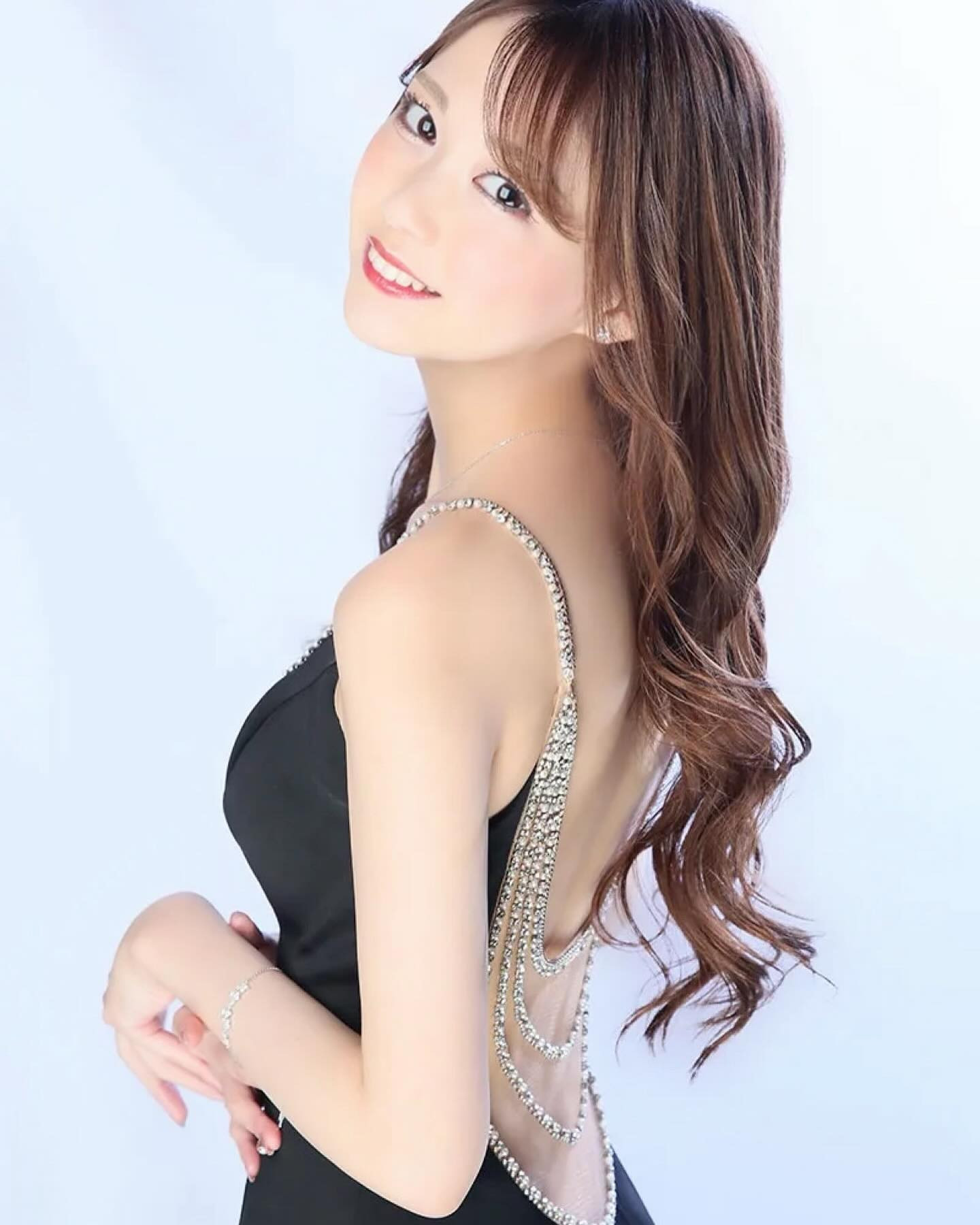 *
全然盛れてない新しい宣材写真が届きました🫣
昔から家族に言われるくらい写真写りが悪いです。

#キャバクラ #キャバクラ嬢 #キャバ #キャバ嬢 #クラブ #ホステス #スナック #夜職 #夜職の人と繋がりたい #埼玉 #埼玉キャバクラ #志木 #川越 #大宮 #志木キャバクラ #キャバキャバ #きゃばきゃば #宣材 #宣材写真