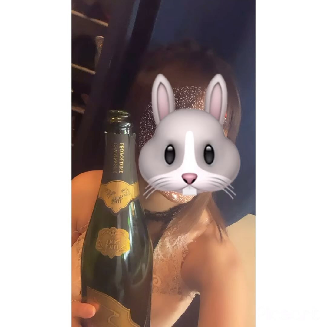 わいわい飲むと楽しい〜ヽ(´▽｀)/🪇

#clubk #clubkprologue #諏訪 #上諏訪 #上諏訪キャバクラ #諏訪キャバ嬢 #諏訪キャバ #CLUBK諏訪 #長野キャバクラ #長野キャバ嬢