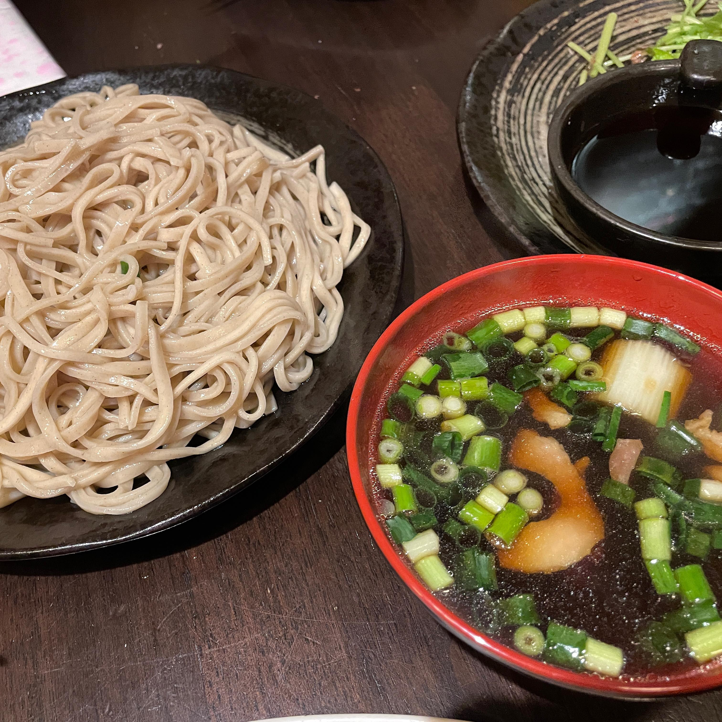 7ママの店でいきなり〆蕎麦して怒られた🤣
キャラ最高🤣

┈┈┈┈┈┈┈┈┈┈┈┈┈┈┈┈┈┈ 

札幌市中央区南6西4第21桂和ビル6F 
クラブ我礼〜Galle〜 

 @clubgalle2580 

┈┈┈┈┈┈┈┈┈┈┈┈┈┈┈┈┈┈ 
ご来店予定の方はDMください💌 
 
#クラブ我礼 #クラブガレ #ガレ #北海道 #札幌 #すすきの #ススキノ #クラブ #すすきのクラブ #ホステス #すすきのホステス #キャバクラ #すすきのキャバクラ #キャバ嬢 #すすきのキャバ嬢