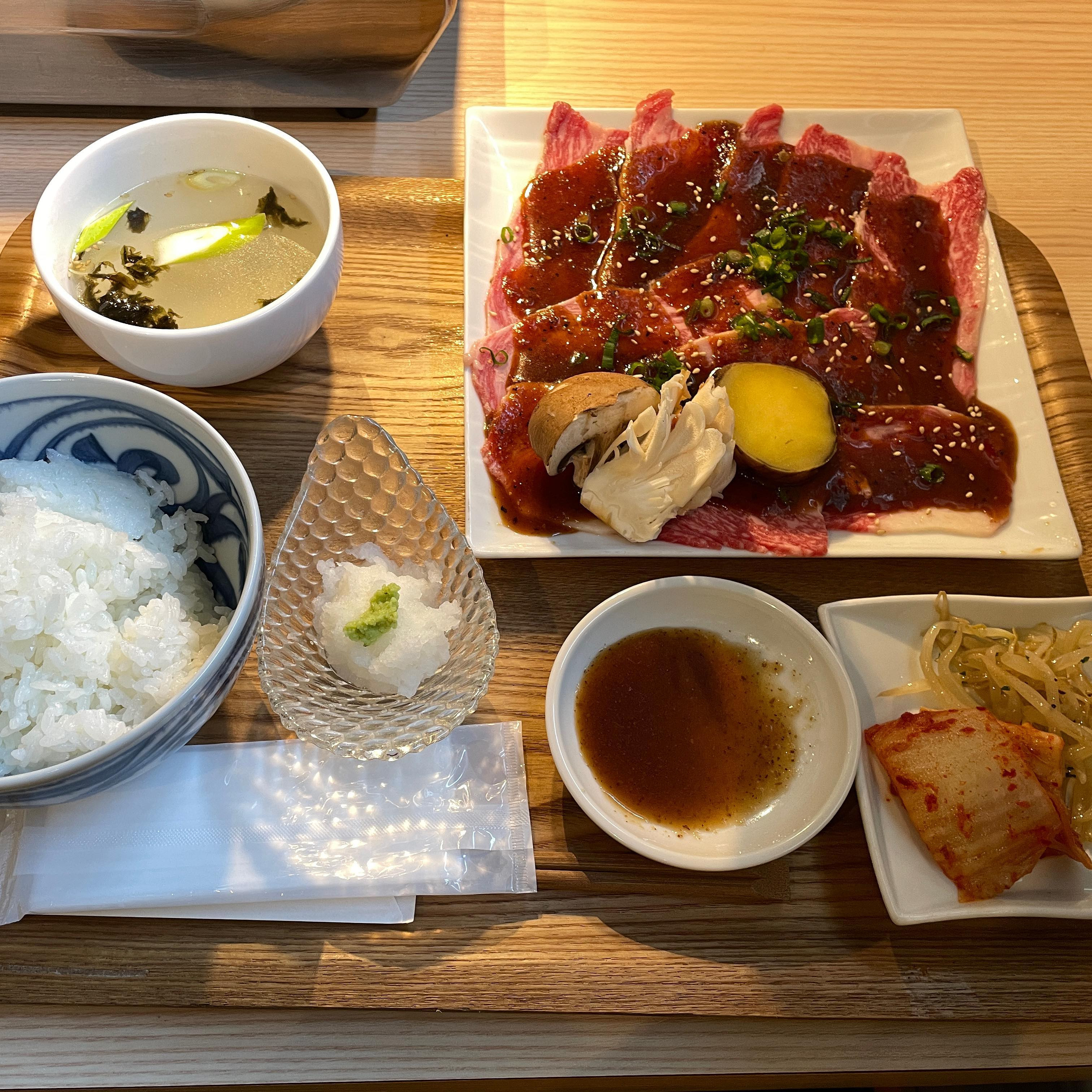 焼肉ランチ♡
夜は野菜多めに食べた🤭

┈┈┈┈┈┈┈┈┈┈┈┈┈┈┈┈┈┈ 

札幌市中央区南6西4第21桂和ビル6F 
クラブ我礼〜Galle〜 

 @clubgalle2580 

┈┈┈┈┈┈┈┈┈┈┈┈┈┈┈┈┈┈ 
ご来店予定の方はDMください💌 
 
#めしすたぐらむ #yakinikubistro石鎚 #焼肉 #ランチ #クラブ我礼 #クラブガレ #ガレ #北海道 #札幌 #すすきの #ススキノ #クラブ #すすきのクラブ #ホステス #すすきのホステス #キャバクラ #すすきのキャバク