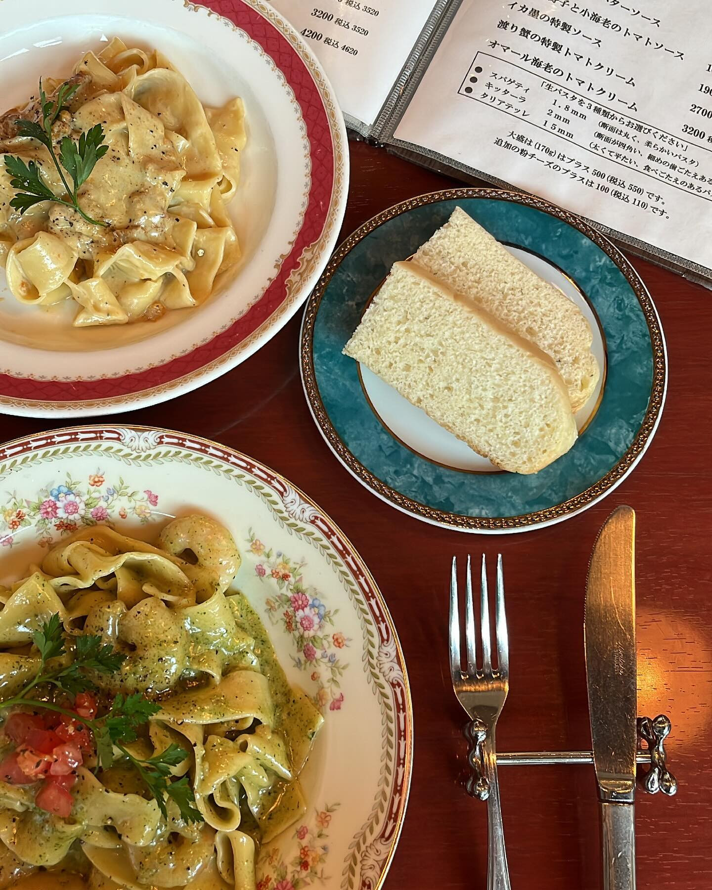 皆様こんにちは⭐️
この間行った円山にあるパスタ屋さんが
すーごく美味しかったんです🍝🧡
デザートのジェラートも美味しすぎました🍨🤍
イタリアに行って本場のパスタやジェラート食べてみたいな👧🏽💭
気になった方行ってみてくださいっ🚗
そして我礼に来た際は是非オススメのお店教えてくださ〜い✨
@clubgalle2580 でお待ちしてますっ！

#円山 #パスタ屋 #イタリアン🇮🇹 
#すすきの #クラブ我礼