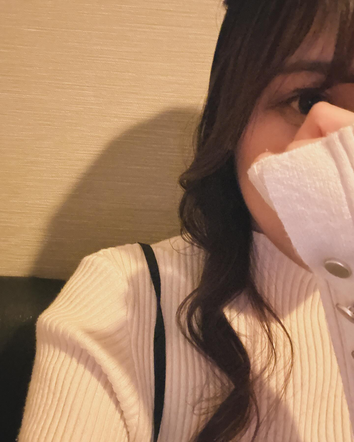 ヘアメして髪の毛くるくる〜

今日出勤してます！
気になったらD Mお待ちしてます🤭

一條　きらり

〒064-0806 北海道札幌市中央区南６条西４丁目 第２１桂和ビル 6F #クラブ我礼 

#すすきの #クラブ #掛け持ち女子
@clubgalle2580