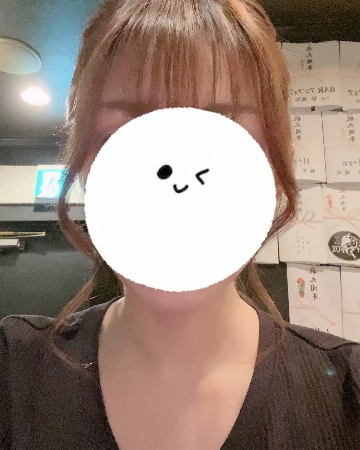 こんにちは🎶
今日は雲一つない青空で気持ちのいい朝でした☘️

そして私事ではありますが一年ぶりに前髪作ってみました笑
上手に扱えるようにならないと⊂((・⊥・))⊃