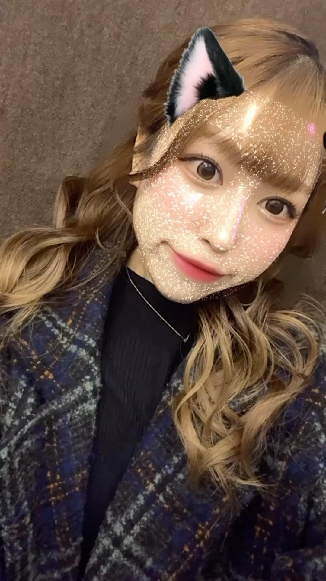 髪暗くしたい欲でてる( ･̆ ･̆ )でも春だから明るくしたい🌸🌸