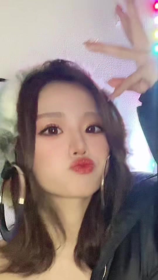 振り付けの間違いなんて気にさせないための帽子（バック）。