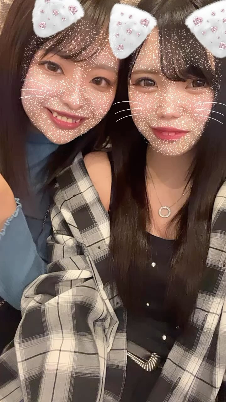 私服イベント最終日です‼️😼
るいなさんと同じタイミングでニヤついちゃった🫣🩷
8時出勤してます✌🏻