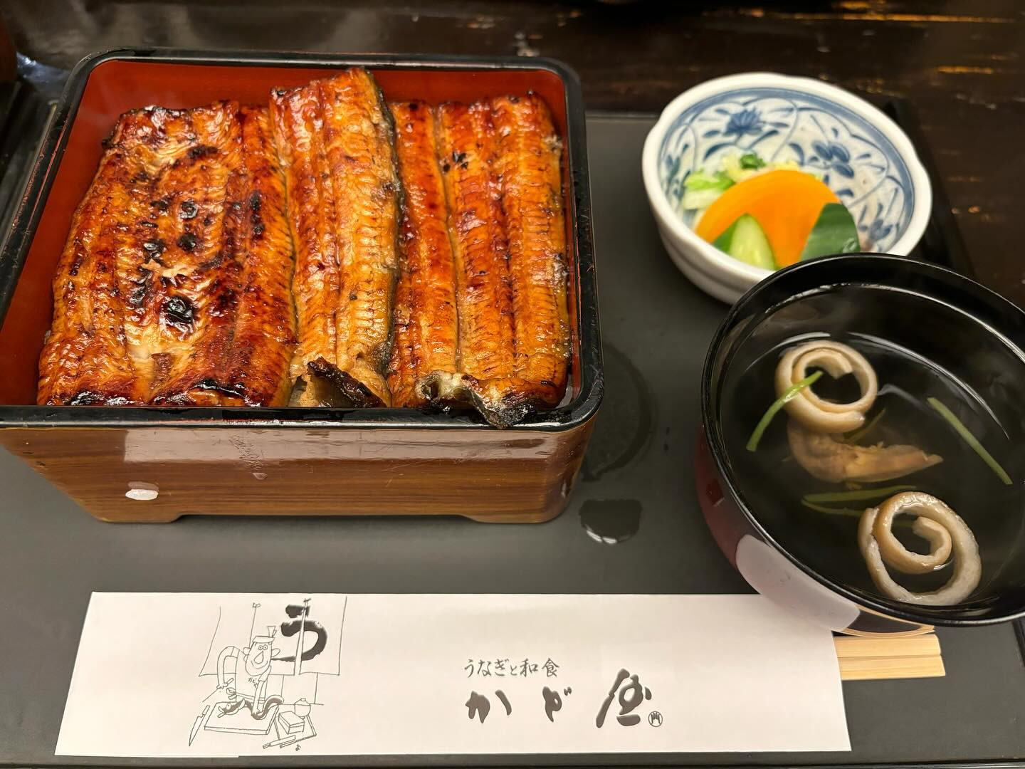 大好きなうなぎ！
これからも美味しいご飯がたくさん食べれますよ〜に！！

今週ラスト出勤です！！
お店でお待ちしています！

〒064-0806 北海道札幌市中央区南６条西４丁目 第２１桂和ビル 6F　#クラブ我礼 

#すすきの #北海道 #札幌 #クラブ#副業女子