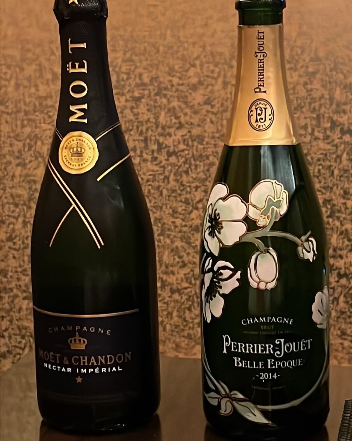 こんにちは☆昨日は素敵なお客様とみんなで楽しく飲めて良かったです🍾🍾また、一緒に飲みたいです🥂✨いつもありがとうございます☆ #札幌 #すすきの #クラブ我礼@clubgalle2580