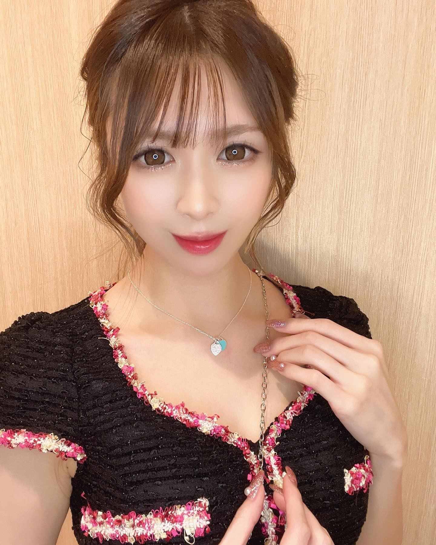 .

アップにハマった🤭❣️

#キャバ嬢 #キャバクラ #すすきの #高収入 #求人 #アルバイト #女子大生 #ホステス #水商売 #歌舞伎町 #夜職 #採用 #バルセロナグループ #シャチグループ #体験入店 #銀座 #ニュークラ #ニュークラ嬢 #ポケパラ  #キャスト募集 #すすきのキャバクラ #ガールズバー #北新地 #フォロワー増やしたい #instagood #follow #love #photooftheday #メイク #ファブリック

.