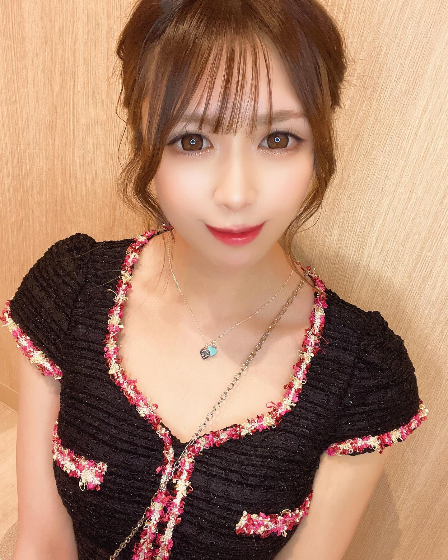 .

出勤です😊🌟

#キャバ嬢 #キャバクラ #すすきの #高収入 #求人 #アルバイト #女子大生 #ホステス #水商売 #歌舞伎町 #夜職 #採用 #バルセロナグループ #シャチグループ #体験入店 #銀座 #ニュークラ #ニュークラ嬢 #ポケパラ  #キャスト募集 #すすきのキャバクラ #ガールズバー #北新地 #フォロワー増やしたい #instagood #follow #love #photooftheday #メイク #ファブリック

.