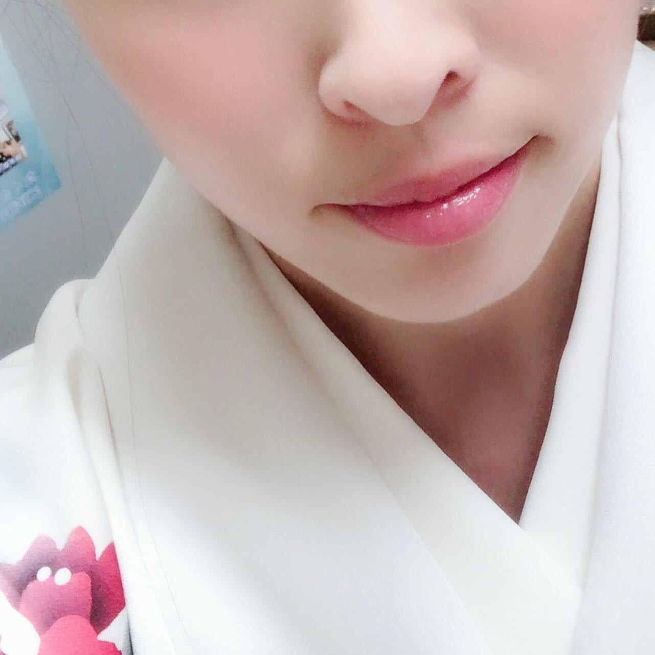 この前、血液検査行ったらこんな腕に🩸
元々、注射💉など苦手ですが、今回は本当痛かった😢チクっではなく、ブスって感じ💨
血抜いてる時もなんだか痛いし😣
看護師さんにいつも大丈夫？って聞かれるけど、大丈夫じゃないって言いたい！！でも、やり直しの方が2度痛いし言えない🥲

今日も風が強くて寒いですが、風邪引かないように気をつけましょう😉

@clubgalle2580 
#club我礼
#トキオ観光
#東陽企画