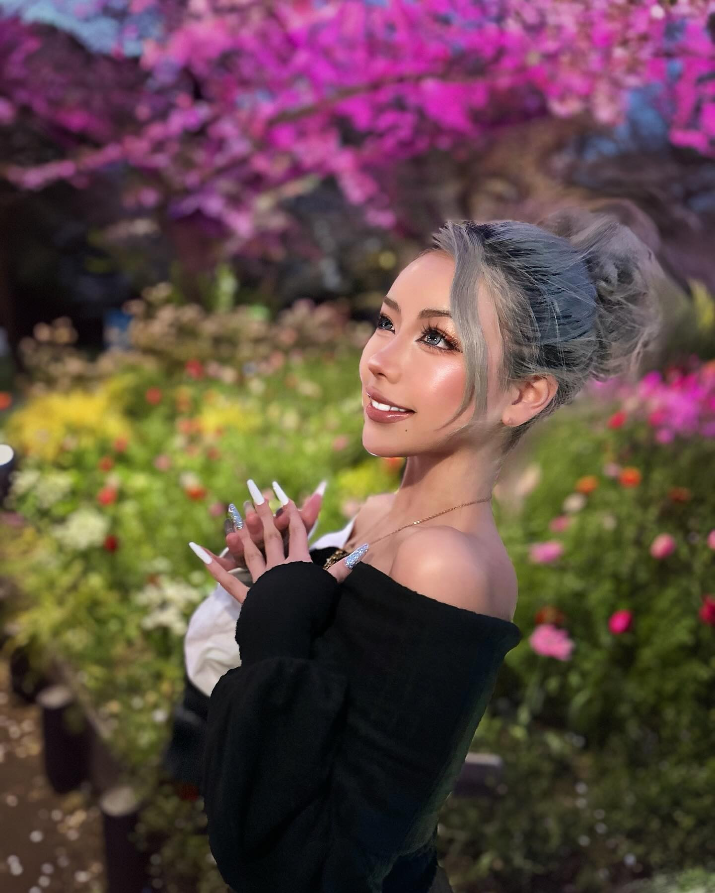 𝚜𝚊𝚔𝚞𝚛𝚊🌸
・
峰 寿リ亜 ｰ 𝐉𝐮𝐥𝐢𝐚 𝐌𝐢𝐧𝐞🌹
・
𝗢𝗿𝗮𝗻𝗴𝗲 𝗧𝗲𝗿𝗿𝗮𝗰𝗲 - オレンジテラス🍊🧡
@orangeterrace.tokyo 
・
AREA: 歌舞伎町／新宿
TEL: 03-6233-8201
MAP: 〒160-0021 
  東京都新宿区歌舞伎町1-2-5
  東陽ビル B1F
TIME: 20:00〜LAST
・
 #キャバ嬢  #キャバクラ  #新宿  #歌舞伎町  #ホステス  #ギャル  #じゅりあ  #オレンジテラス  #六本木  #銀座  #クラブ  #