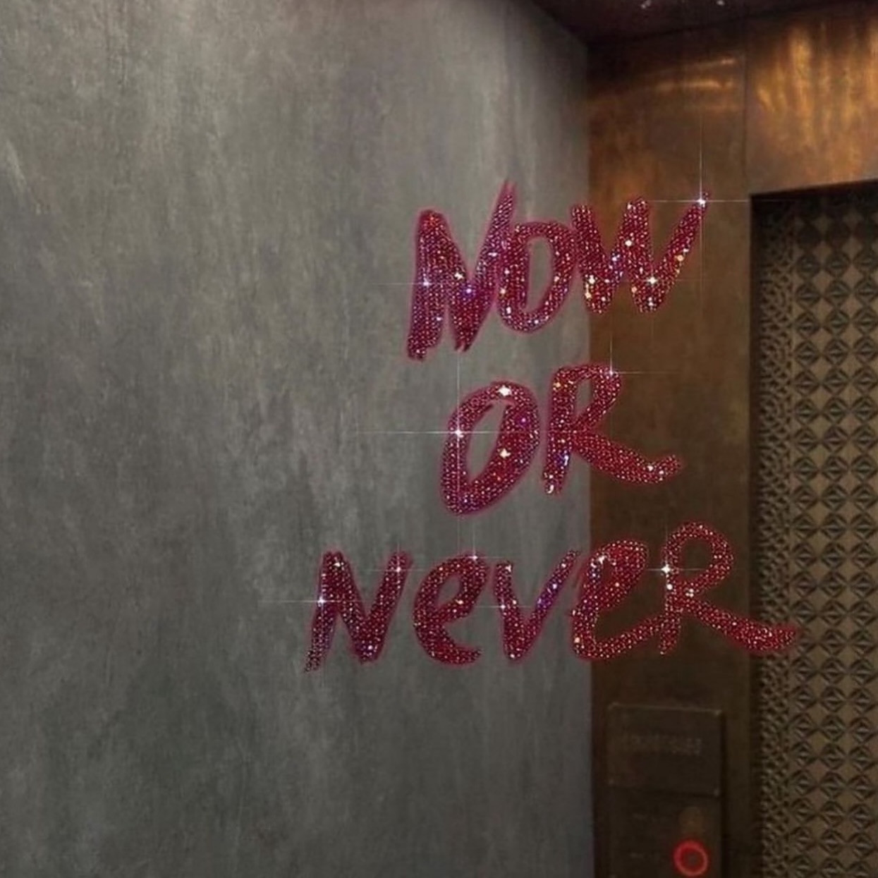  Instagramで記事を開く峰 寿リ...