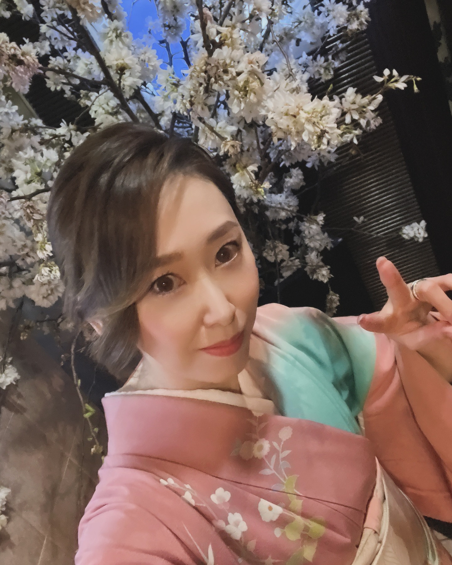 今日は、着物着てみました👘

今夜もお待ちしております☘️♡ ✽.｡.:・ﾟ 

@clubgalle2580 

#東陽企画グループ #東陽企画 #トキオ観光
#第21桂和ビル #第21桂和ビル6階
#くらぶ我礼 #クラブ我礼 #我礼#北海道 #札幌 #すすきの #ラウンジ  #ラウンジ嬢 #キャバクラ #キャバ嬢 #ホステス #きゃばきゃば #お酒好きと繋がりたい