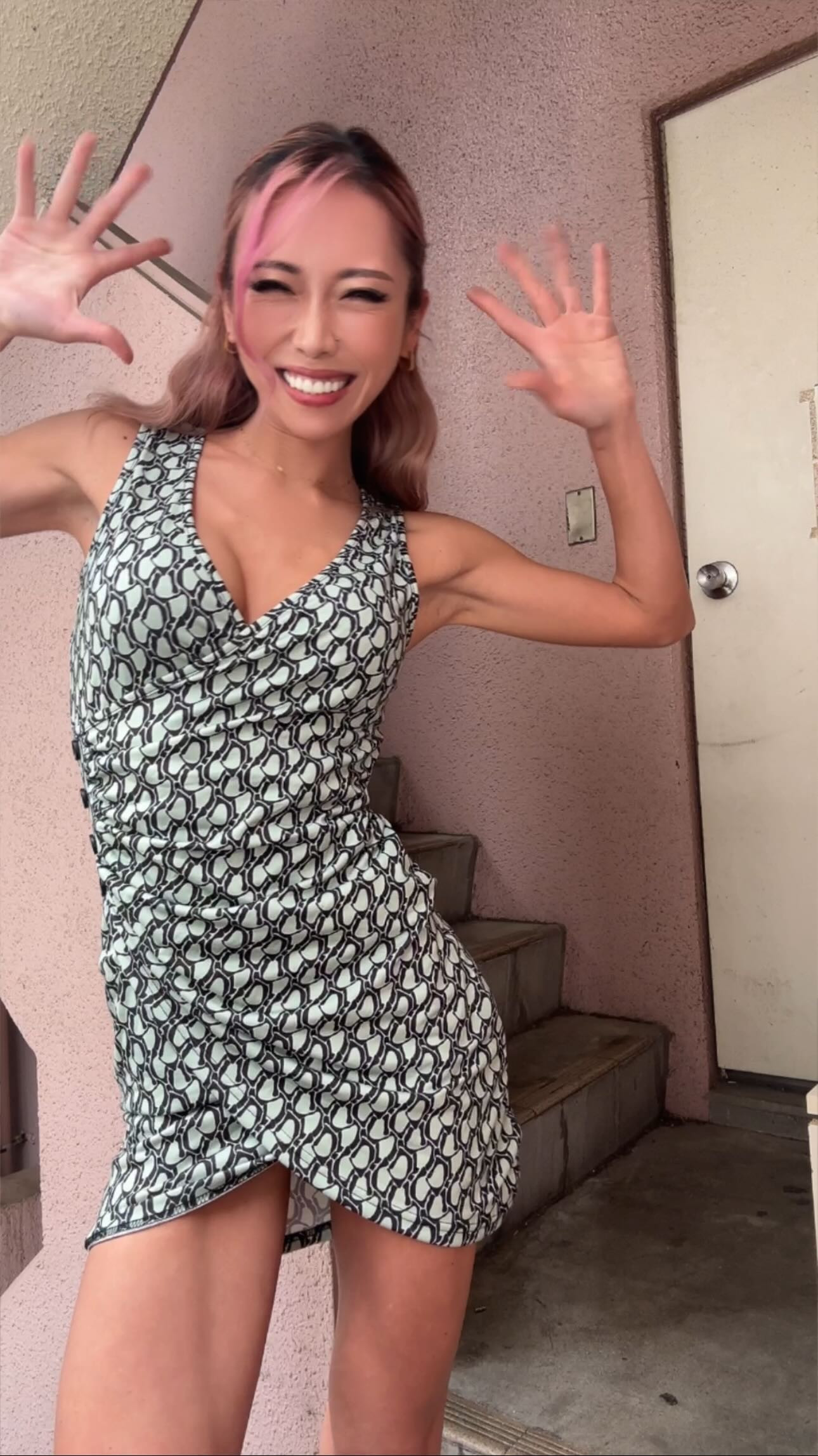 🌺🌺🌺
ストーリーでリクエスト頂いたので
リールつくってみた😂😂😂😂😂
最近生きてて楽しいです神に感謝🙏🏽
#こう見えてセラピスト #人生楽しい