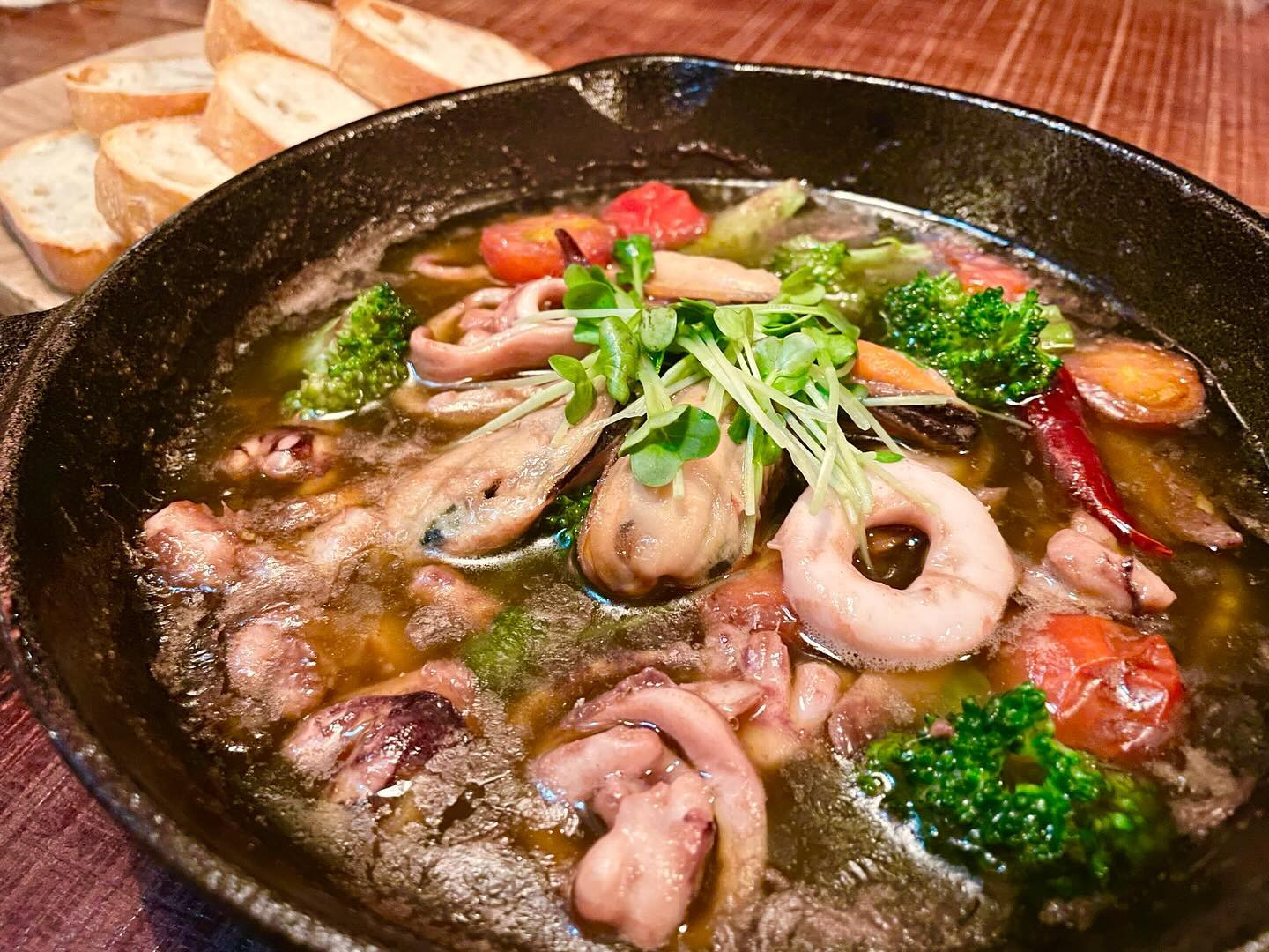 💙

毎日古町にいるくせに
地味にお初でした
PULP FICTIONさん🫶🏻

カレーもパスタもきになる、、！

#pulpfiction #新潟 #新潟ディナー #古町 #古町グルメ #新潟グルメ #あおいの食べログ