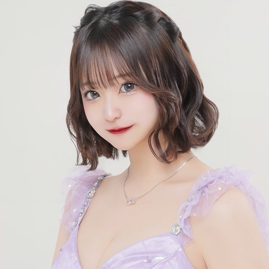 .
5/1から🍑バルセロナグループ桃李🍑に
入店することにしました(՞- -՞)ᐝ
名前は変わらず音ノ瀬マナカです💭
入店お祝いしてくれる人だいちゅきだいちゅきだよ
今まで通り精進致しますので
マナカがバルセロナで埋もれないように
ちゃんとお世話してくださいね皆様〜🙂‍↕️🙂‍↕️