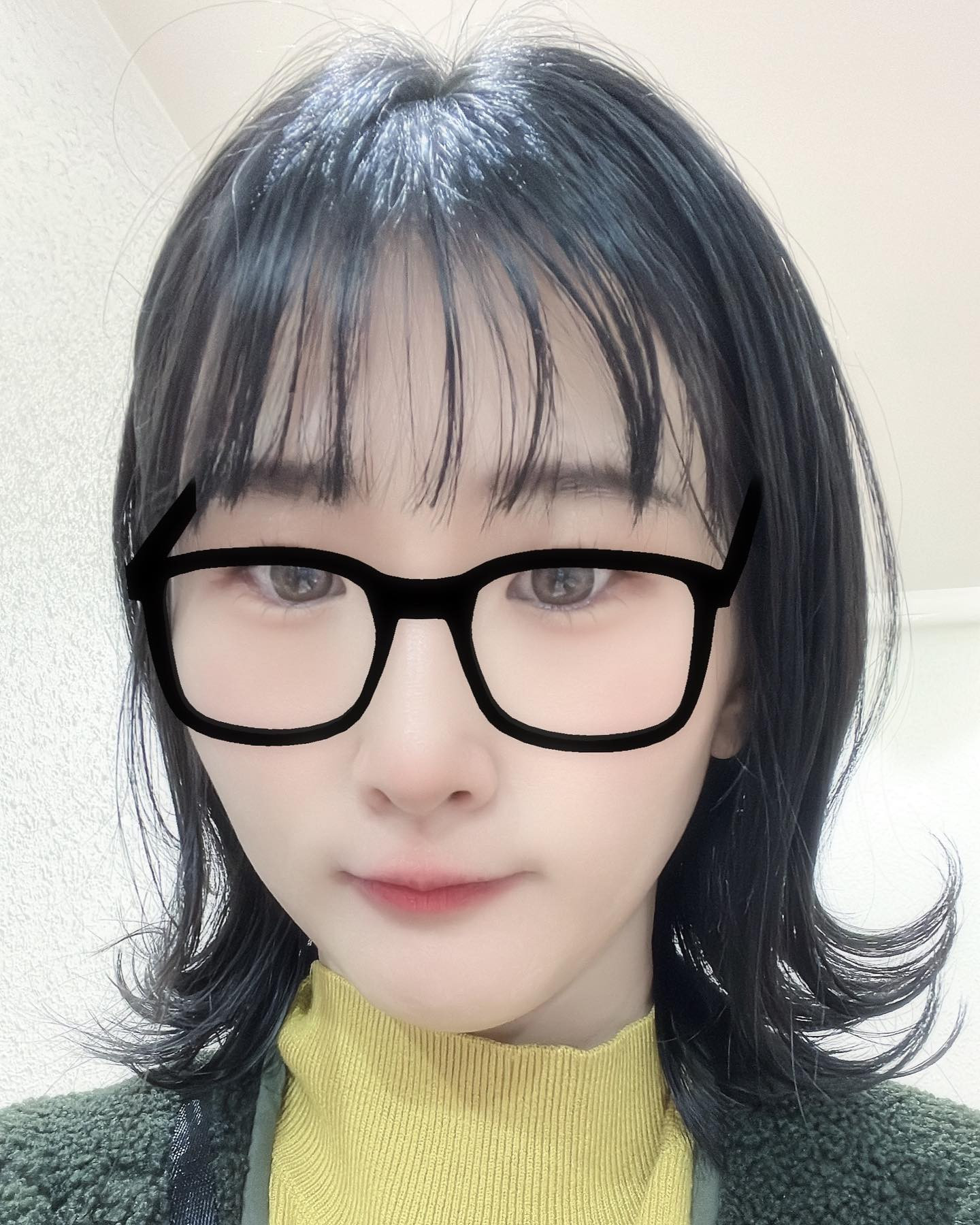 髪切った〜✂︎✂︎✂︎
春っぽい感じにセットしてもらいました💛

みんなに言われる
#自撮り下手くそ部 (笑)

今日はお店お休みです😴
GW中も、日・祝以外は営業しているので
よろしくお願いします🥂✨

┈┈┈┈┈┈┈┈┈┈┈┈┈┈┈┈┈┈ 

札幌市中央区南6西4第21桂和ビル6F 
クラブ我礼〜Galle〜 

 @clubgalle2580 

┈┈┈┈┈┈┈┈┈┈┈┈┈┈┈┈┈┈ 
ご来店予定の方はDMください💌 
 
#ヘアサロン #クラブ我礼 #クラブガレ #ガレ #北海道 #札幌 #すすき