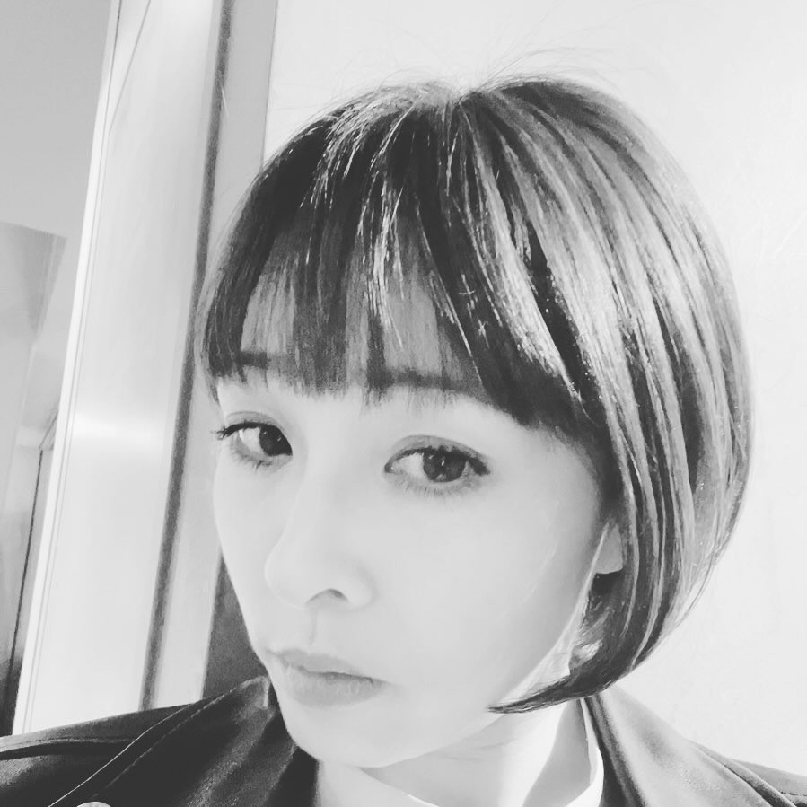 どんどん短くなっていく私の髪🤗
楽すぎてやめられないかも〜😅

5月も、シャンパンフェアやってます🍾
飲んで酔っ払いましょ〜😁🥂

@clubgalle2580 
#club我礼
#すすきの