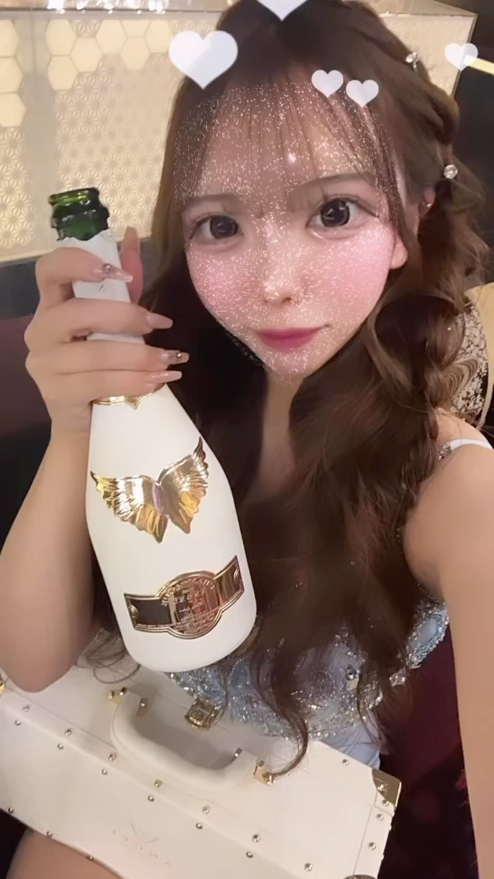 ･
白色かわいい‪꒰ঌ🤍໒꒱
いつもありがとうございます😿

@klounge87 
@angel_champagne_japan