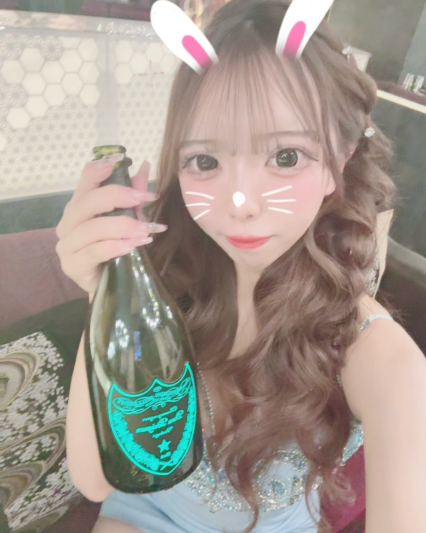 ･
素敵なお客様から初めてのドンペリ💚
ありがとうございました；；♡

@klounge87