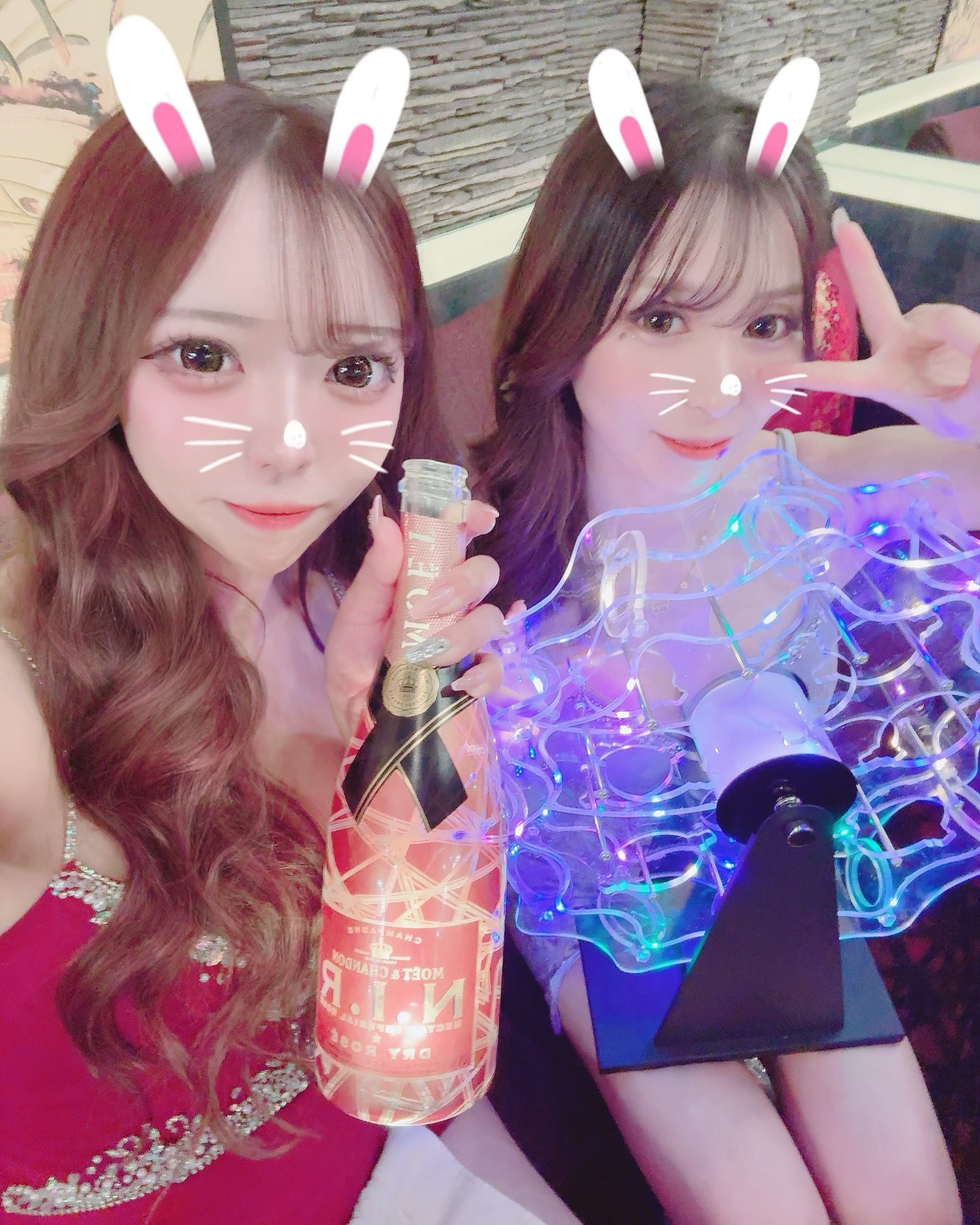 ･
美咲ちゃんとのお席で
テキーラ観覧車とNIR頂きました🎡💞
ありがとうございました🫶🏻

@klounge_misaki 
@klounge87