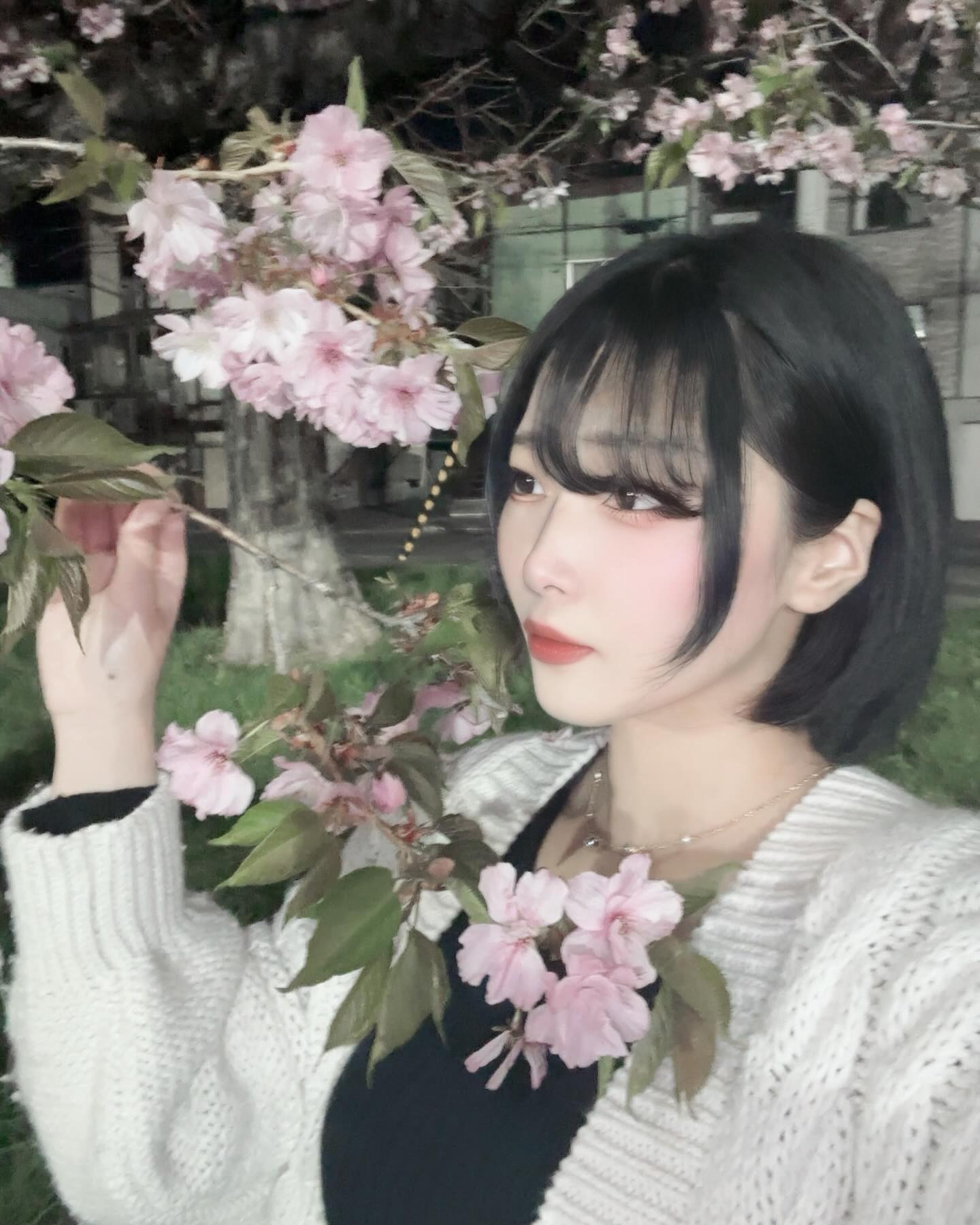 春っていいよね🐜

南4条西3丁目第一Gビル3F 
Club MOULIN ROUGE-ムーラン・ルージュ-

☁️星乃　そら☁️

#ムーランルージュ #響グループ #星乃そら#札幌 #すすきの #北海道 #ニュークラブ #ニュークラ嬢 #すすきのニュークラ #ラウンジ #ラウンジ嬢 #キャバクラ #キャバ嬢 #ホステス #夜職 #ナイトワーク#ポケパラ#インスタ指名#彼氏募集中#求人#お酒好きな人と繋がりたい#きゃばきゃば#キャバキャバ#求人 #自撮り #かわいい#可愛い#美人#美女#あざとい#あざと