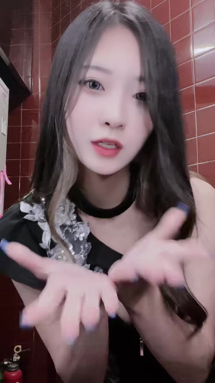 去年の下書きのせとく！今日もティックトックライブやるからみにきて♡ #キャバ嬢 #ライブ配信