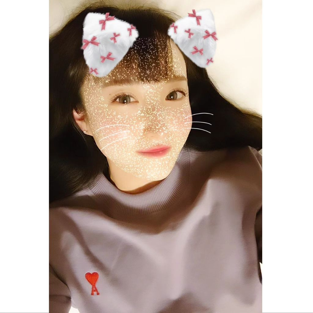 .
5年ぶりの京都刀剣御朱印帳巡り🦄

藤森神社→豊国神社→粟田神社(、鍛冶神社、合槌稲荷神社)→建勲神社

久しぶりでも前に行ってたルートと同じだからか、なんとなく覚えててびっくり✨
京都駅近くにホテル取ってたから、最初に南下して徐々に北上するルートで👌

暑いと思ってたから少し気温が下がった日でよかったけど、まさかの雨😮

風なかったし雨はいいんだけどとにかく湿気が…笑
髪がボサボサ〜

御朱印巡り終わってから建勲神社の近くの今宮神社に行って、境内からつながるあぶり餅やさんに！
京都行ったら絶対食べる