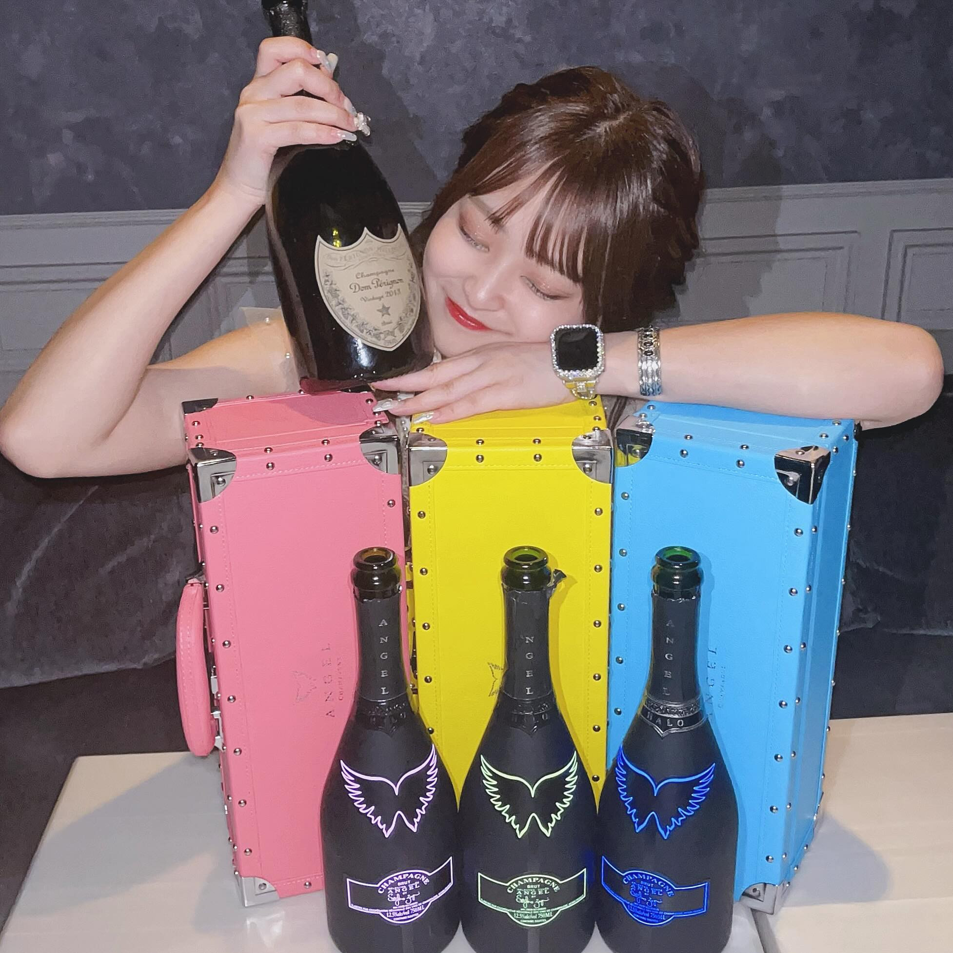 だいぶ前の写真🩷💛🩵
今週もいっぱい飲みたいなあ🥺🥺🫶🏻

24日まで休みなしですよろしくおねがいします💭

#バルセロナグループ #桃李 #札幌 #すすきの #ススキノ #キャバクラ #キャバ嬢 #キャバクラ嬢 #ニュークラブ #ニュークラ #ニュークラ嬢 #キャバ #ラウンジ #ラウンジ嬢 #ガールズバー #すすきのキャバクラ #すすきのキャバ嬢 #すすきのグルメ #札幌旅行 #北海道観光 #美人 #美女 #可愛い #可愛い女の子 #銀座 #六本木 #北新地 #錦 #中州 #いいね返し