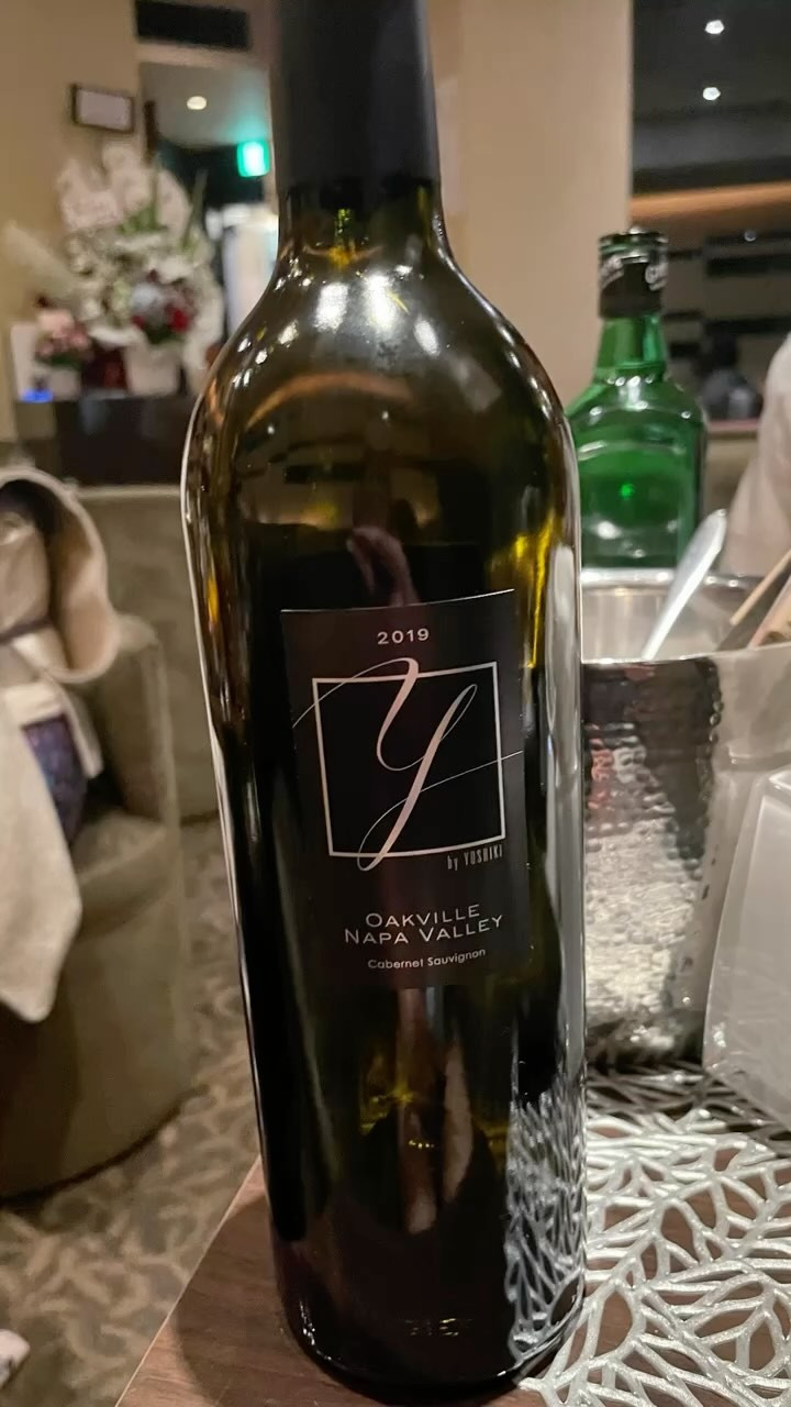 ✨
@rere.re0407 

🤴とまきママにベイルへ
連れてってもらいました〜😋✨

10周年おめでとうございます😍！

@clubgalle2580 

@makikoazuma 

#クラブ我礼 #すすきの #札幌