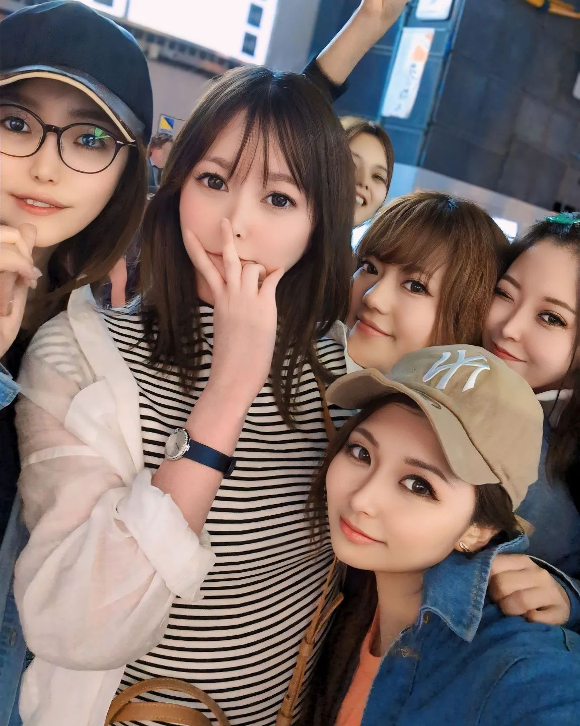 .
.
.
密かにりょうちゃん💗💗💗
今日も今日とて出勤です🧘
来週から社畜鬼連勤頑張りたいと思います☺️✨
@hibiki.group 
@letoile_sinseigroup 
#レトワール#響グループ #水川潤#美松ビル5F#札幌 #すすきの #北海道 #ニュークラブ #ニュークラ嬢 #すすきのニュークラ #ラウンジ #ラウンジ嬢 #キャバクラ #キャバ嬢 #ホステス #夜職 #ナイトワーク #ポケパラ #インスタ指名 #求人 #お酒好きな人と繋がりたい #キャバキャバ #きゃばきゃば#ダイエット