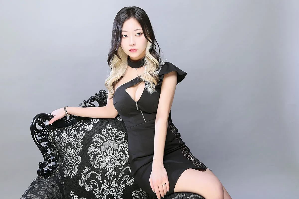 新しい宣材写真撮ってきたよ🖤

 #キャバクラ  #宣材写真  #宣材撮影  #歌舞伎町  #歌舞伎町キャバ嬢