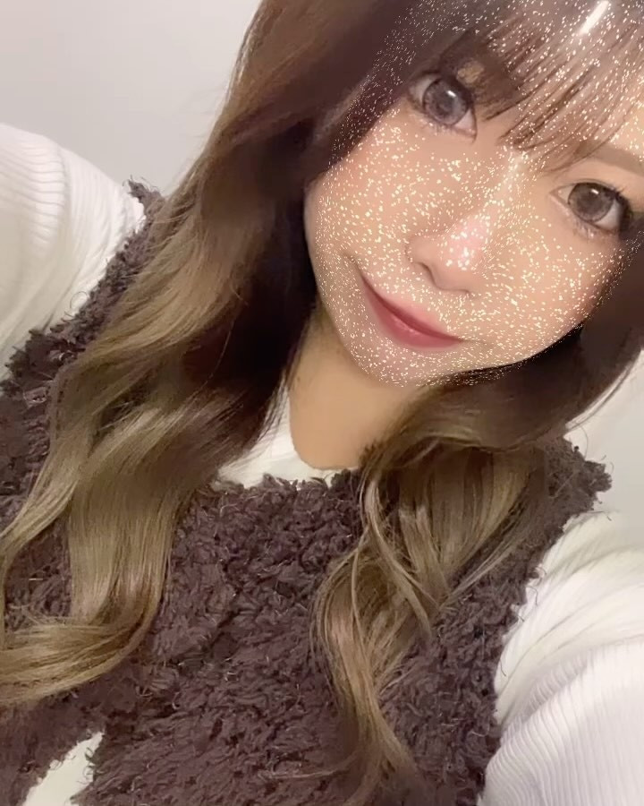 💙

ロングが恋しい今日この頃。

そして夏はハイトーンにしたくなる🥺
イメチェンしようかなー！！！

#新潟スナック #古町スナック #スナックママ #snacknodoka #古町キャバクラ #古町クラブ #古町 #ギャル #新潟ナイトナビ #新潟 #新潟グラマー #新潟古町 #新潟